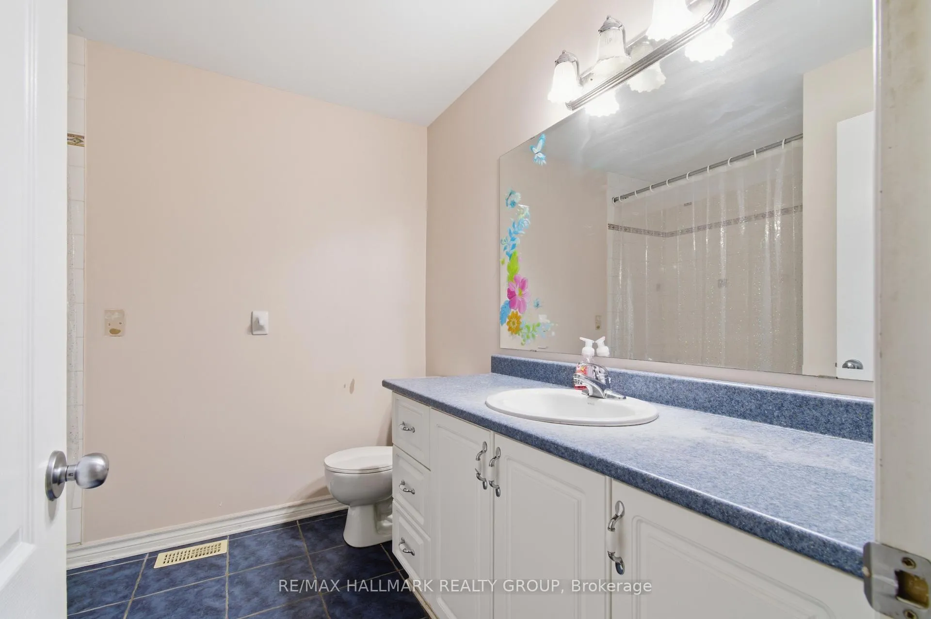 Photo 16 of 728 Cedar Creek Drive, Ottawa, Blossom Park/Kemp Park/Findlay Creek — HOMEH