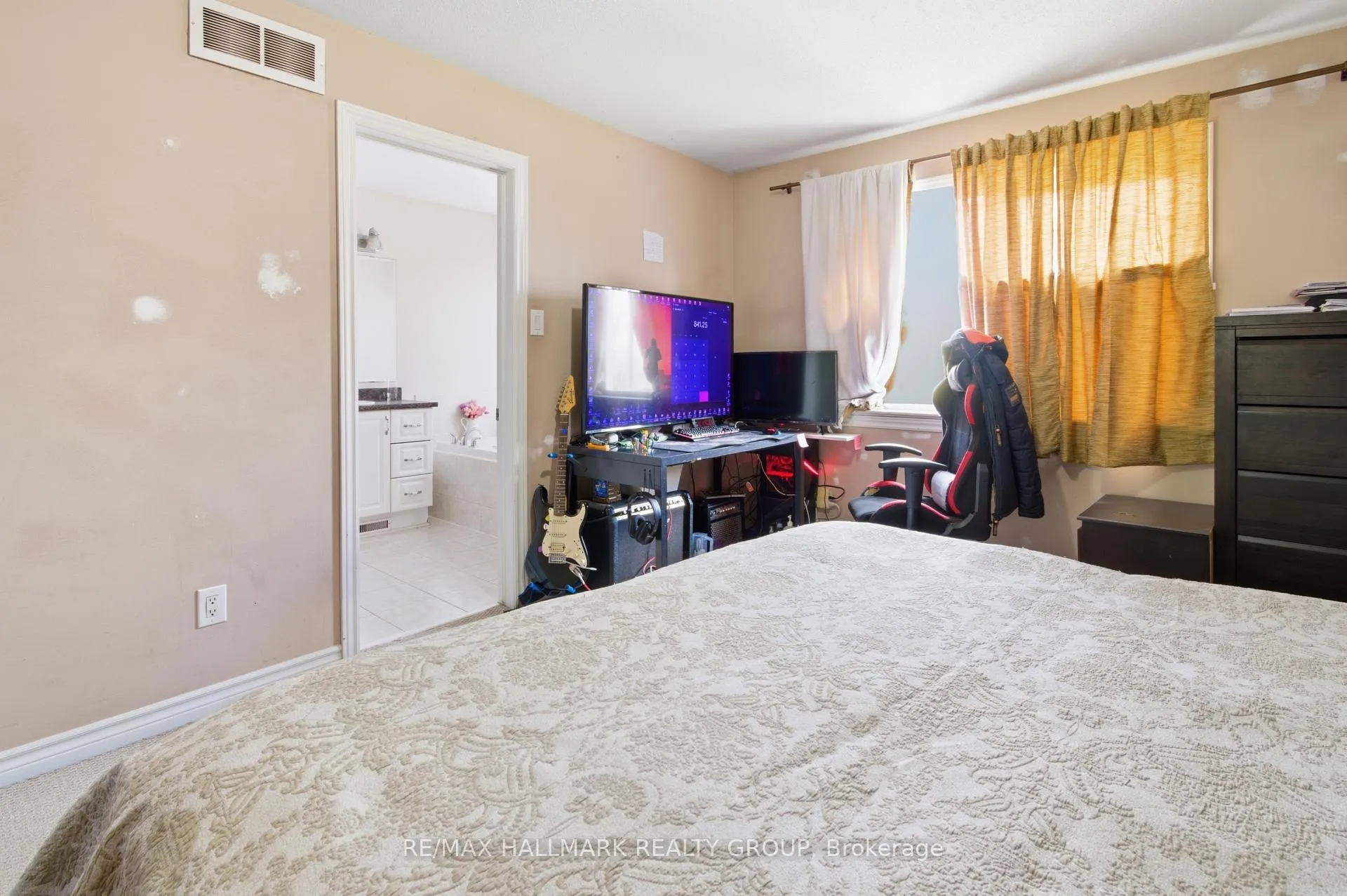 Photo 20 of 728 Cedar Creek Drive, Ottawa, Blossom Park/Kemp Park/Findlay Creek — HOMEH