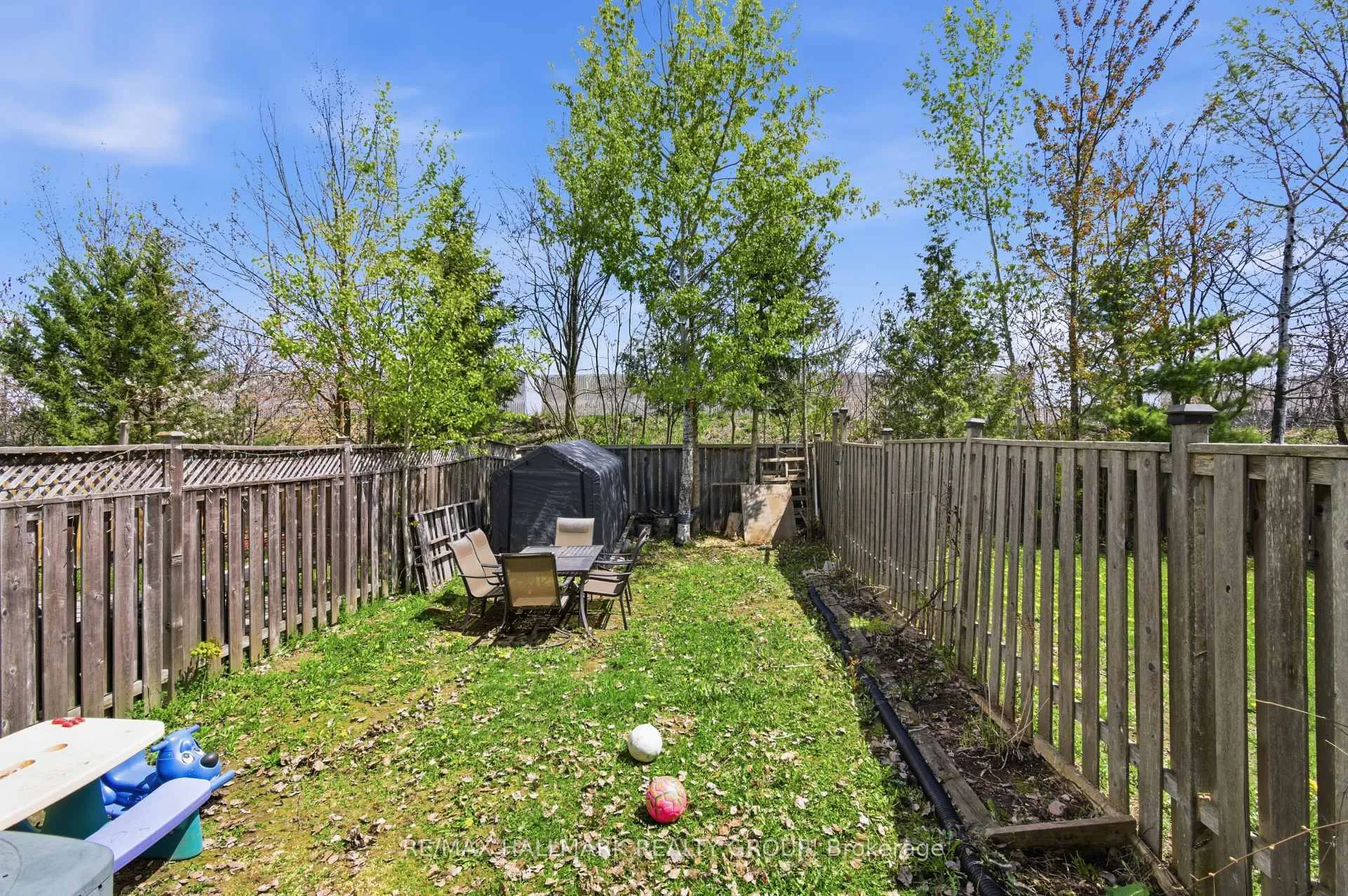 Photo 28 of 728 Cedar Creek Drive, Ottawa, Blossom Park/Kemp Park/Findlay Creek — HOMEH