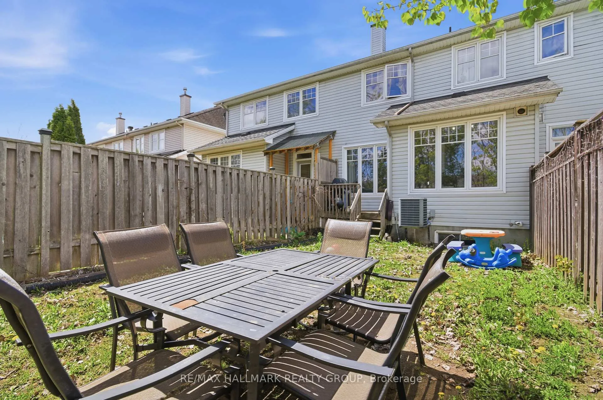 Photo 30 of 728 Cedar Creek Drive, Ottawa, Blossom Park/Kemp Park/Findlay Creek — HOMEH