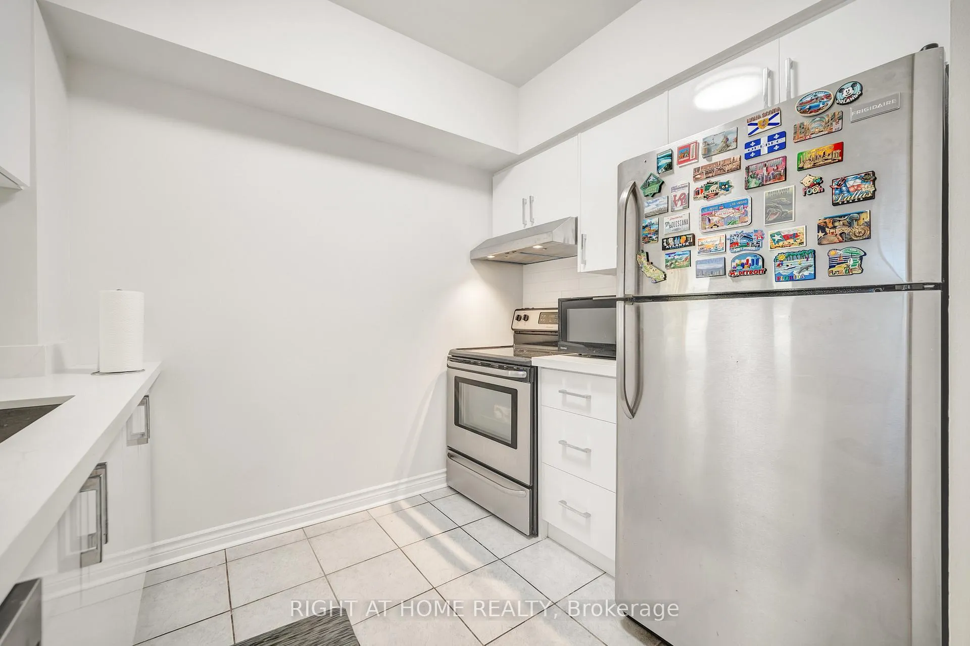 Photo 18 of Unit 107A, 7398 Yonge Street, Vaughan, Crestwood-Springfarm-Yorkhill — HOMEH