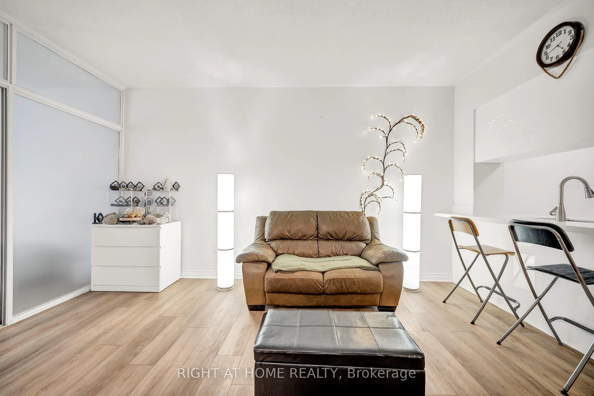 Photo 26 of Unit 107A, 7398 Yonge Street, Vaughan, Crestwood-Springfarm-Yorkhill — HOMEH