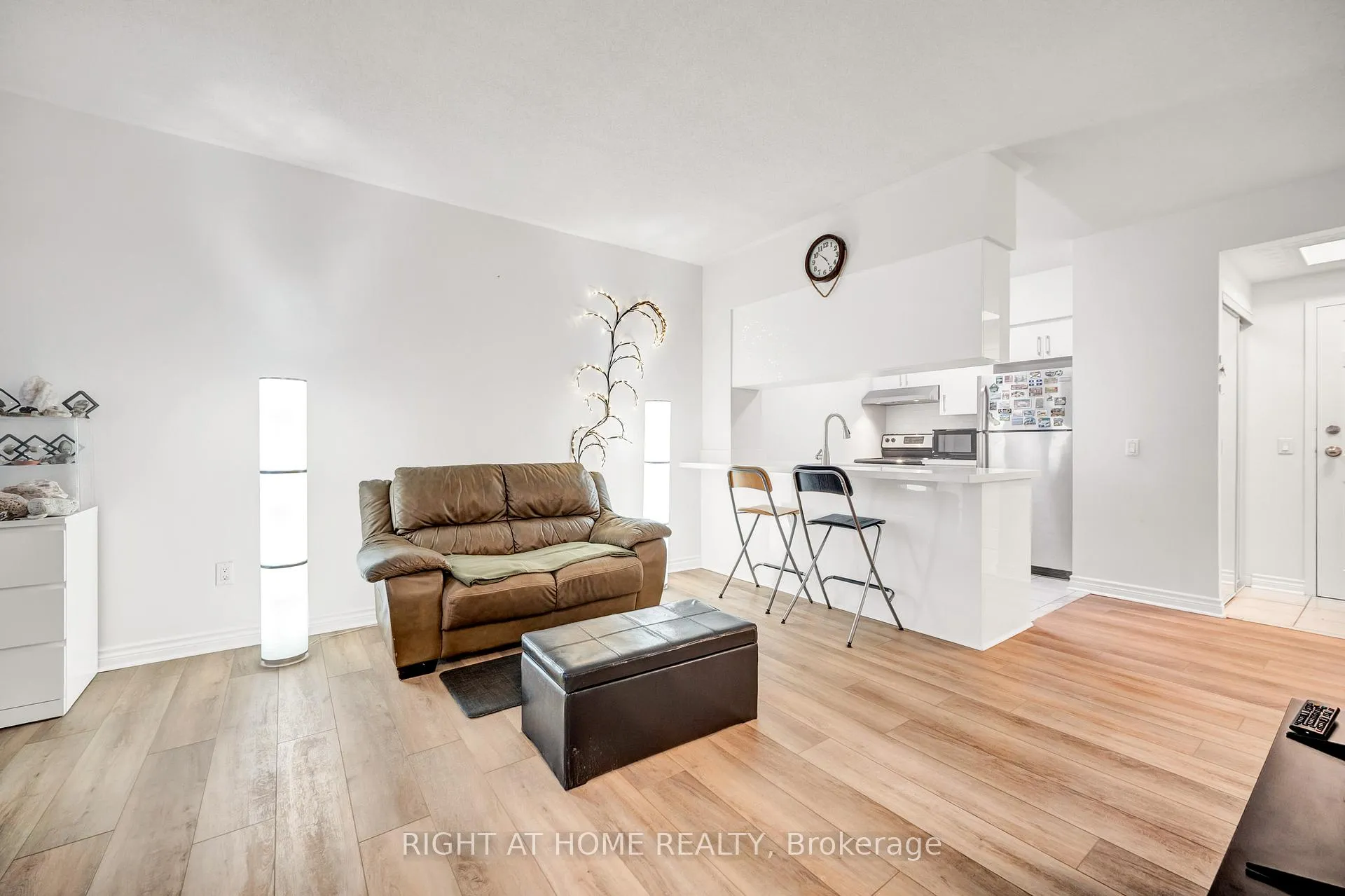 Photo 34 of Unit 107A, 7398 Yonge Street, Vaughan, Crestwood-Springfarm-Yorkhill — HOMEH