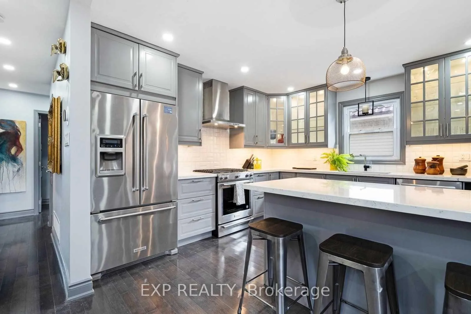 Photo 4 of 43 Floribunda Crescent, Brampton, Bramalea West Industrial — HOMEH
