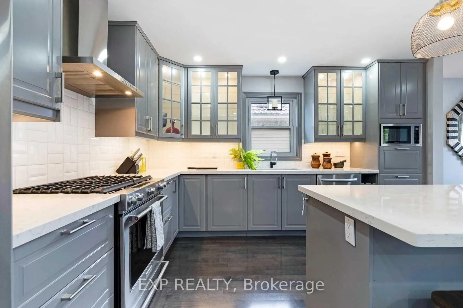 Photo 6 of 43 Floribunda Crescent, Brampton, Bramalea West Industrial — HOMEH