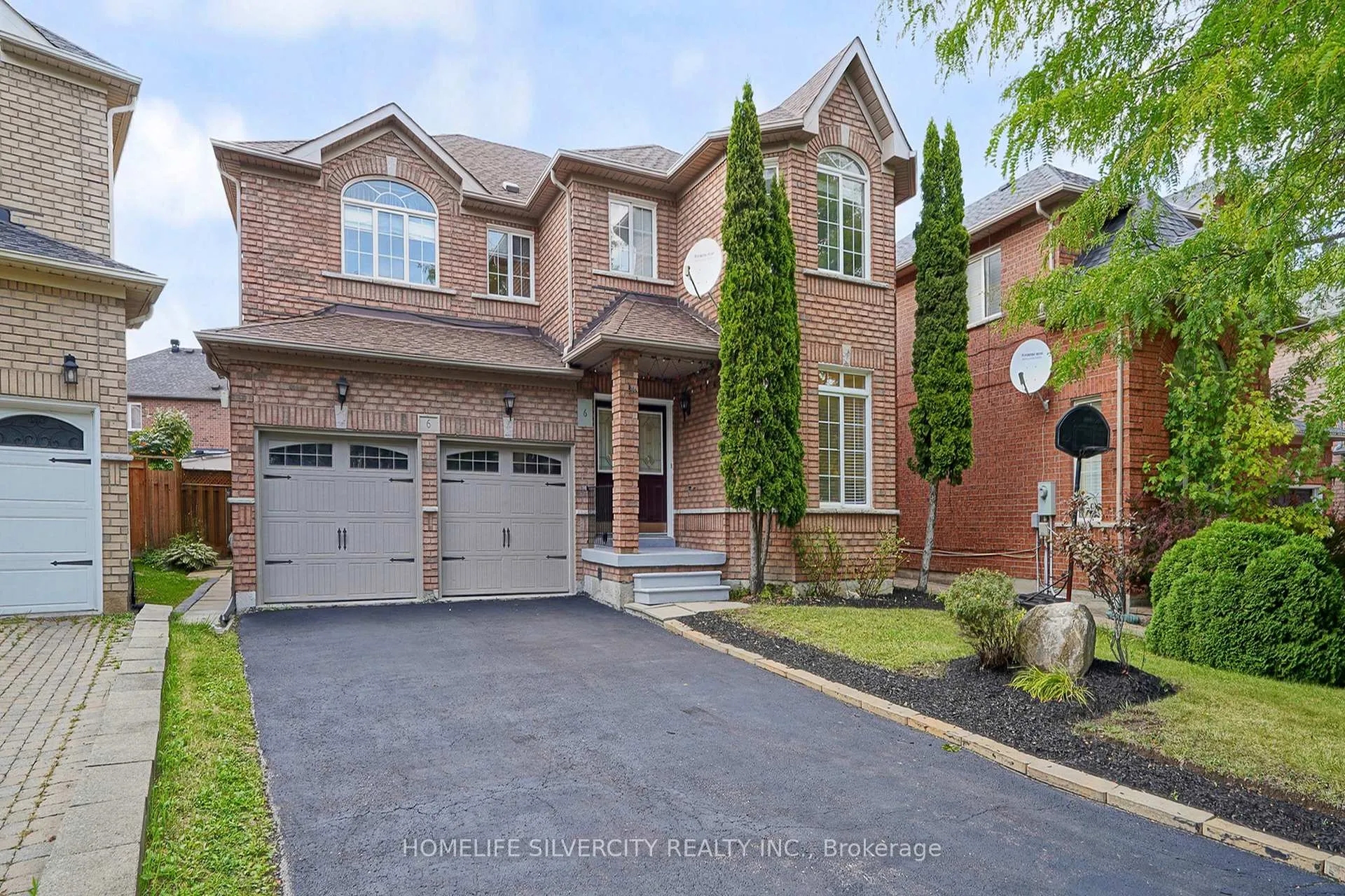 Photo 3 of 6 Rouge Fairway Street, Markham, Rouge Fairways — HOMEH