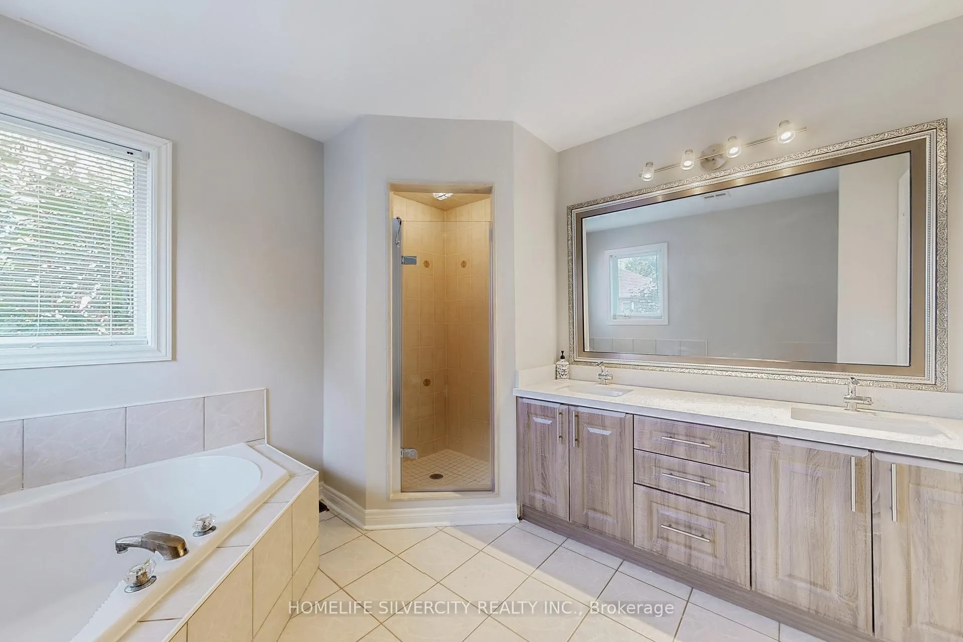 Photo 19 of 6 Rouge Fairway Street, Markham, Rouge Fairways — HOMEH