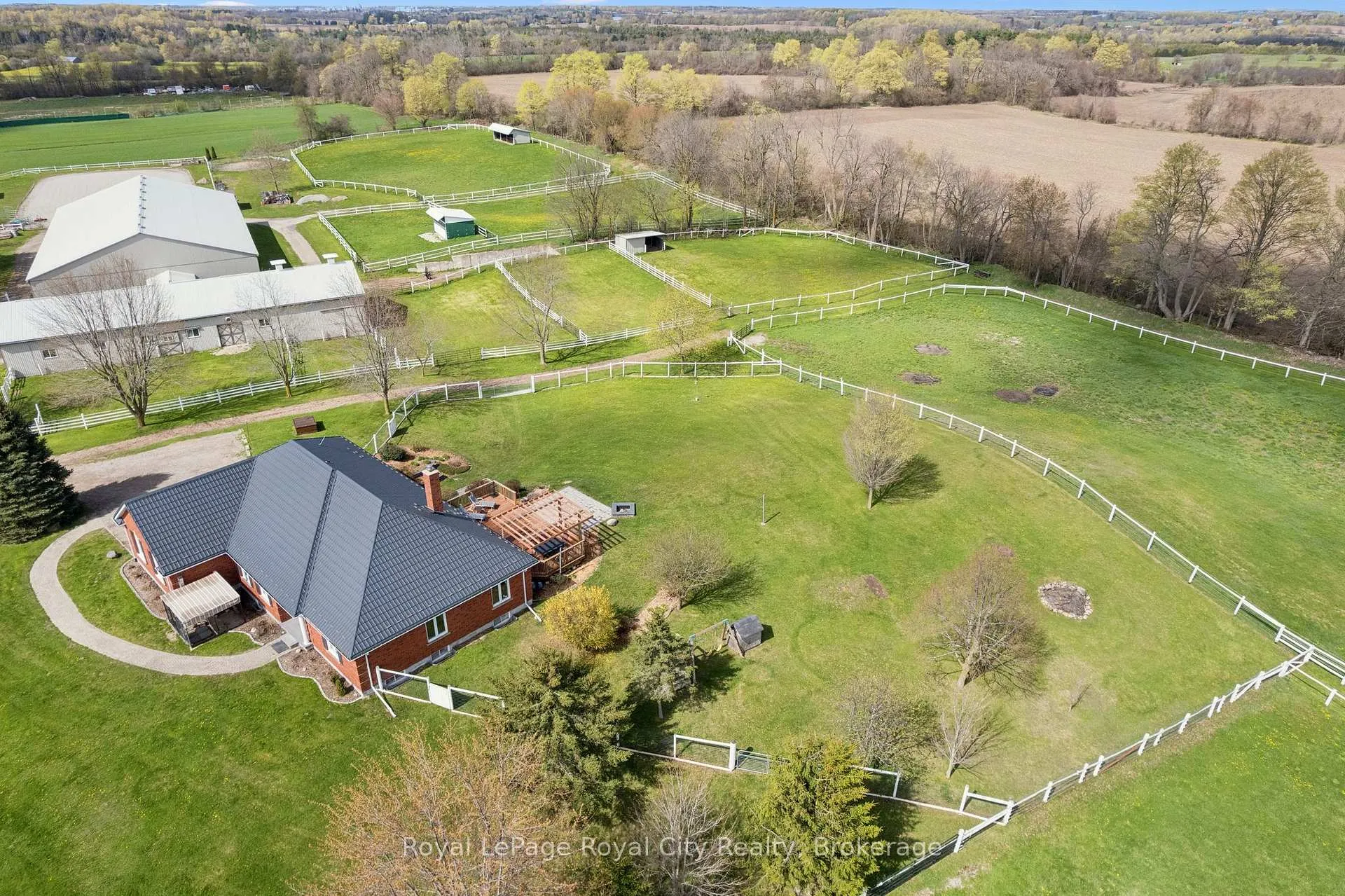 Photo 3 of 8284 Indian Trail, Guelph/Eramosa, Rural Guelph/Eramosa East — HOMEH