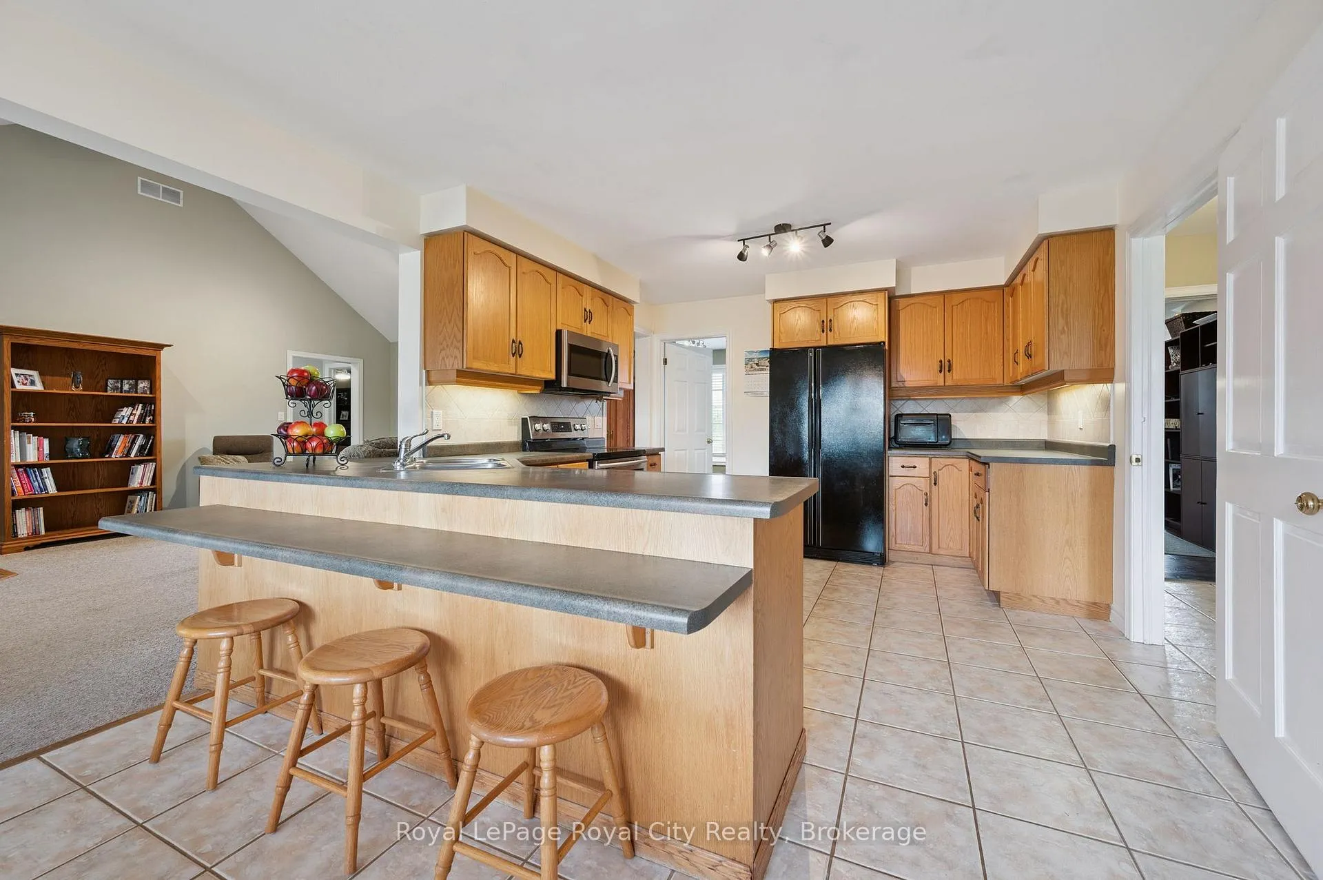 Photo 13 of 8284 Indian Trail, Guelph/Eramosa, Rural Guelph/Eramosa East — HOMEH