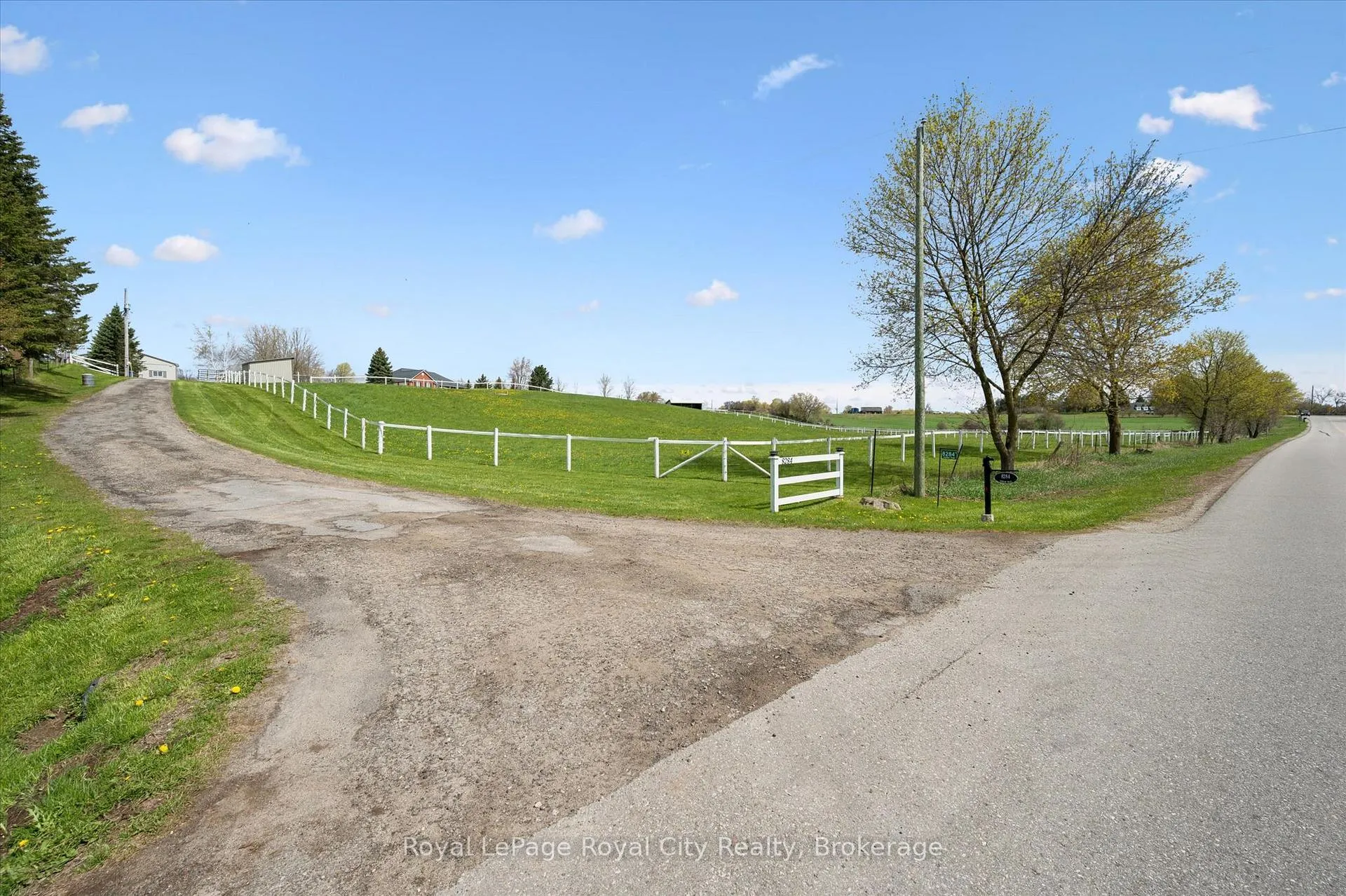 Photo 4 of 8284 Indian Trail, Guelph/Eramosa, Rural Guelph/Eramosa East — HOMEH