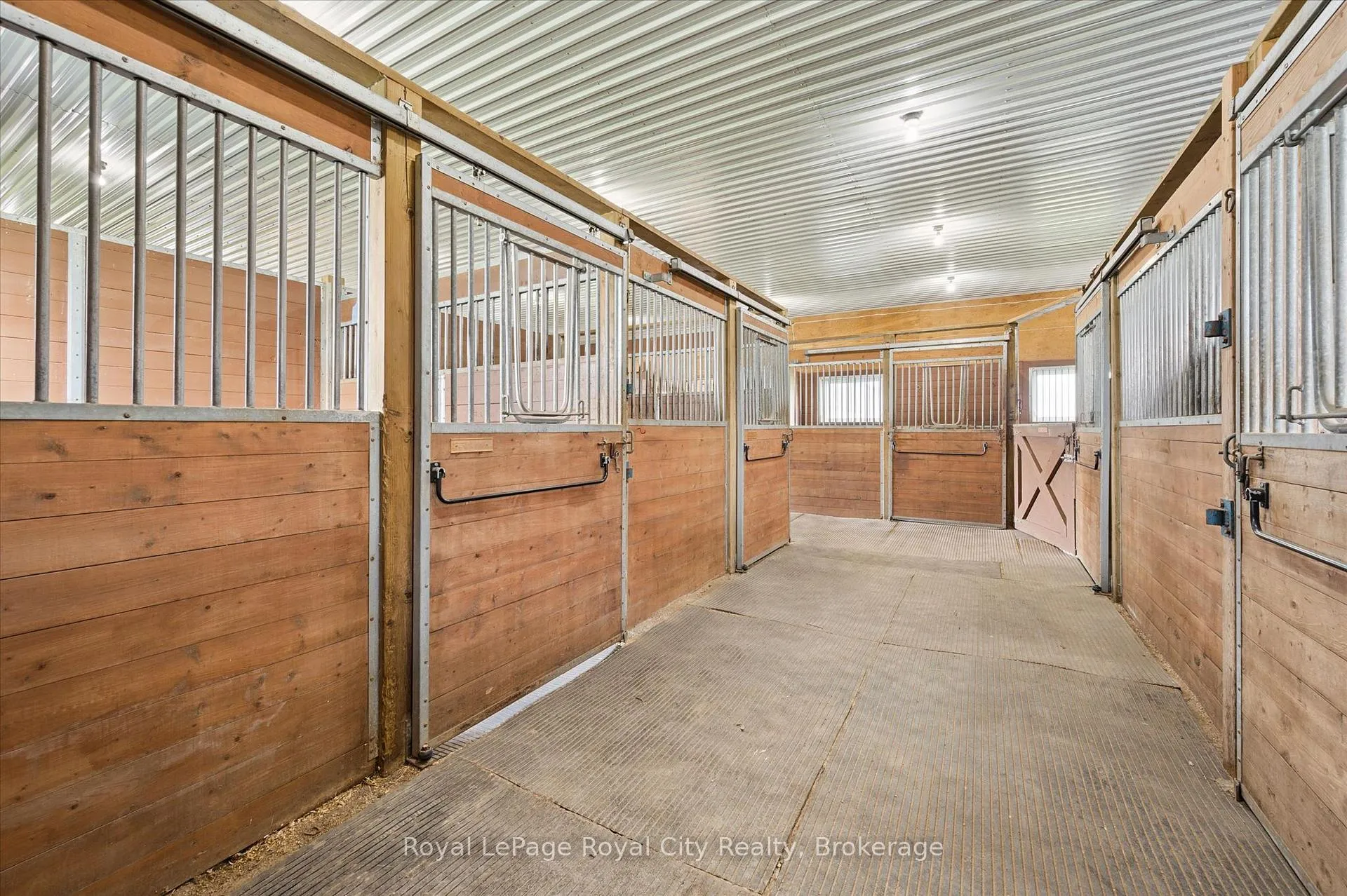 Photo 32 of 8284 Indian Trail, Guelph/Eramosa, Rural Guelph/Eramosa East — HOMEH