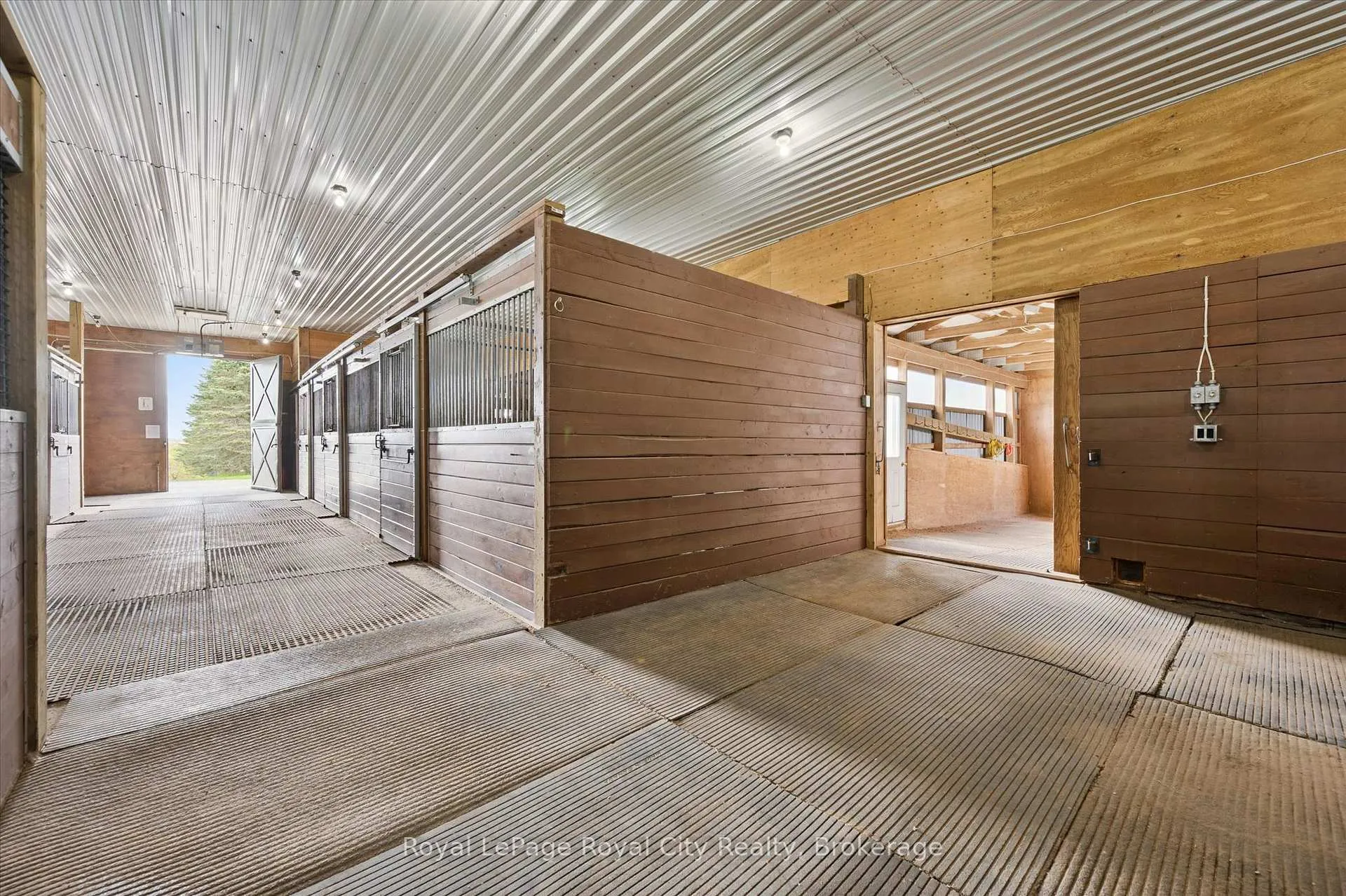 Photo 35 of 8284 Indian Trail, Guelph/Eramosa, Rural Guelph/Eramosa East — HOMEH