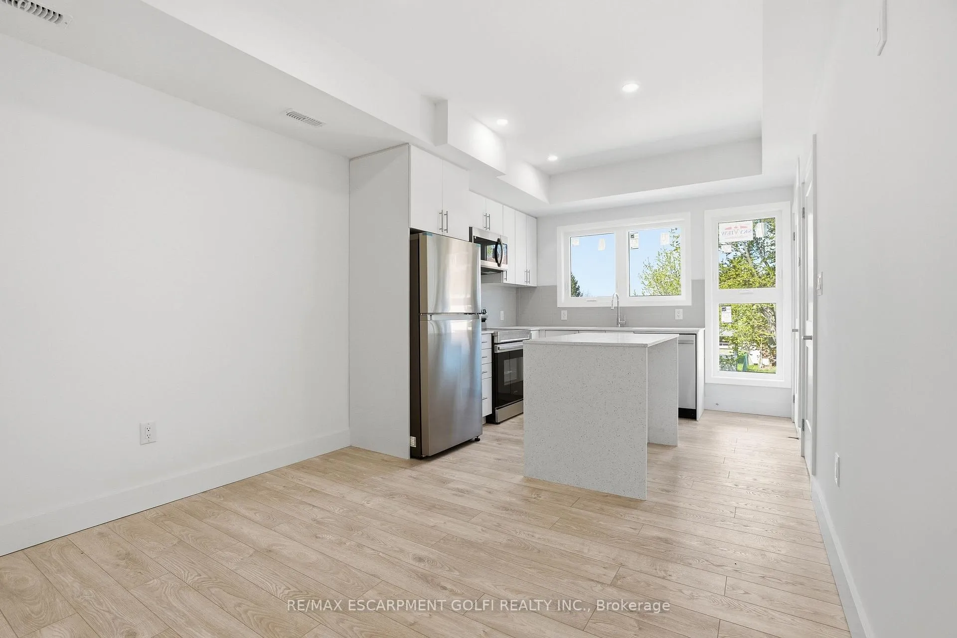 Photo 6 of Unit 317, 6638 Mcleod Road, Niagara Falls, Oldfield — HOMEH