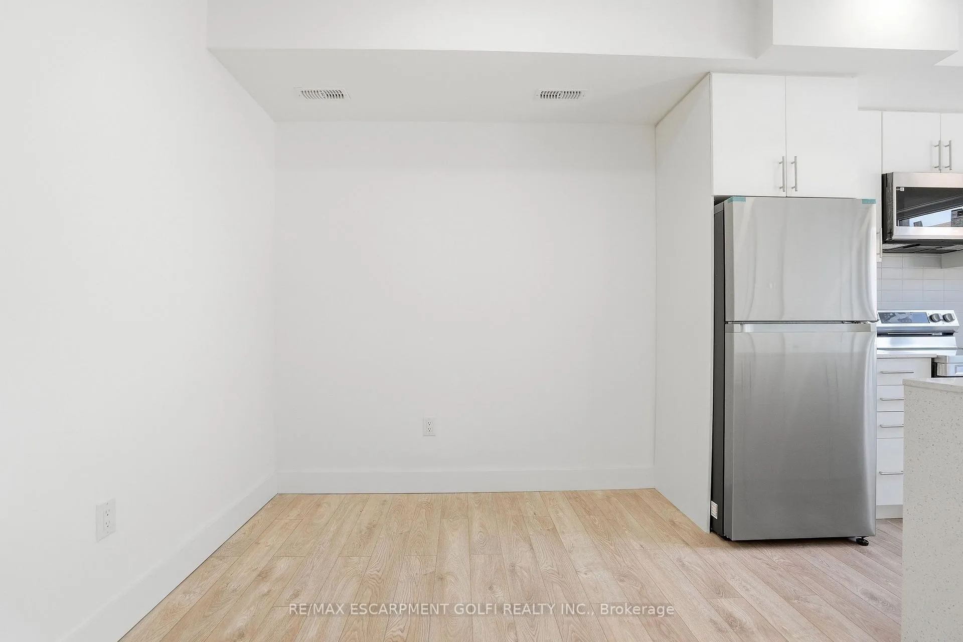 Photo 8 of Unit 317, 6638 Mcleod Road, Niagara Falls, Oldfield — HOMEH