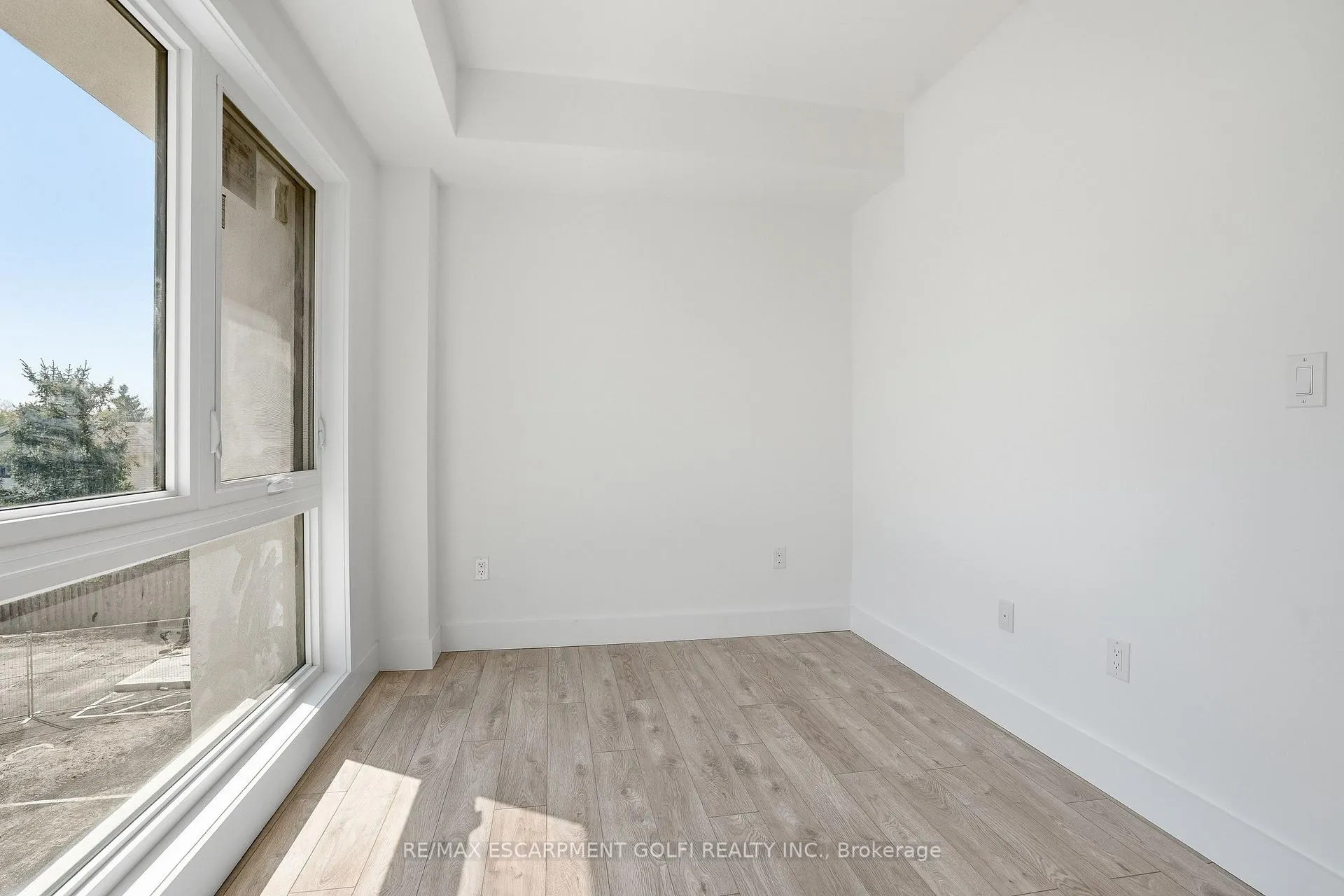 Photo 12 of Unit 317, 6638 Mcleod Road, Niagara Falls, Oldfield — HOMEH