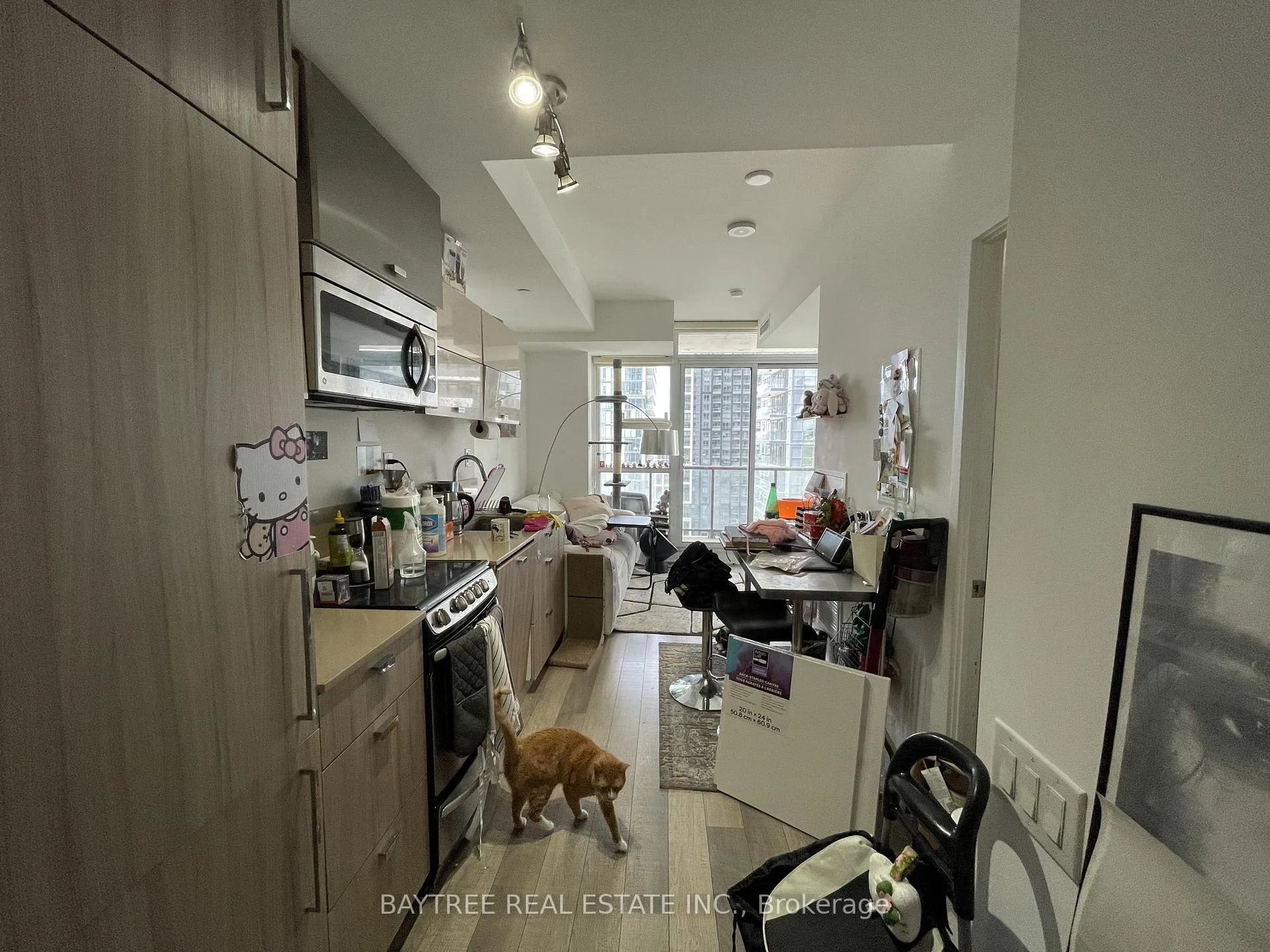 Photo 3 of Unit 2202, 290 Adelaide Street, Toronto, Waterfront Communities — HOMEH