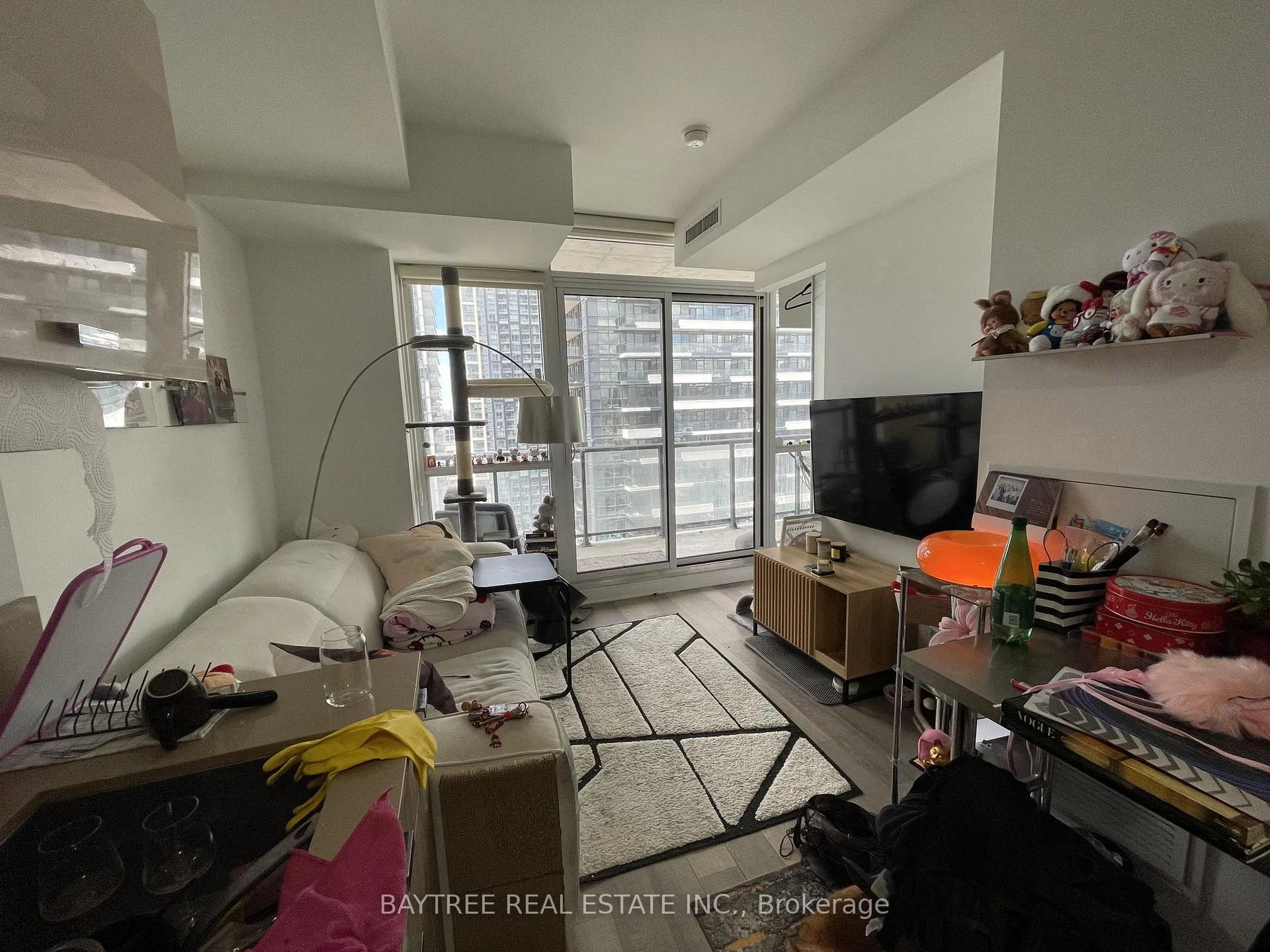 Photo 4 of Unit 2202, 290 Adelaide Street, Toronto, Waterfront Communities — HOMEH