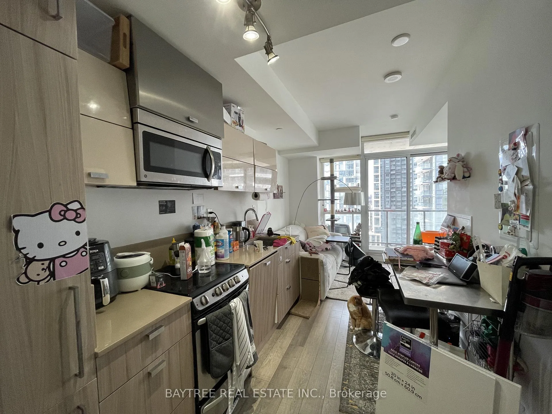 Photo 5 of Unit 2202, 290 Adelaide Street, Toronto, Waterfront Communities — HOMEH