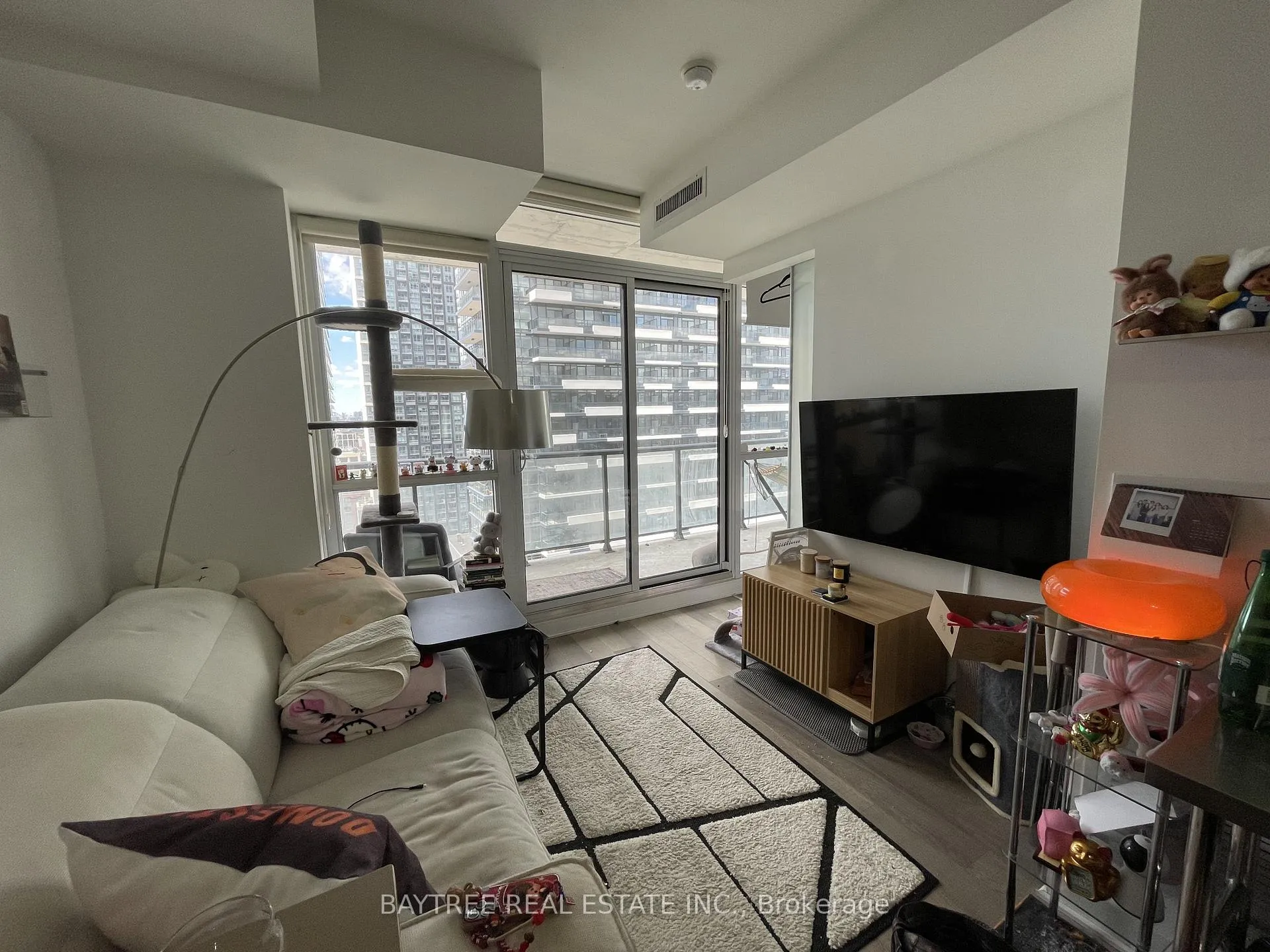 Photo 7 of Unit 2202, 290 Adelaide Street, Toronto, Waterfront Communities — HOMEH