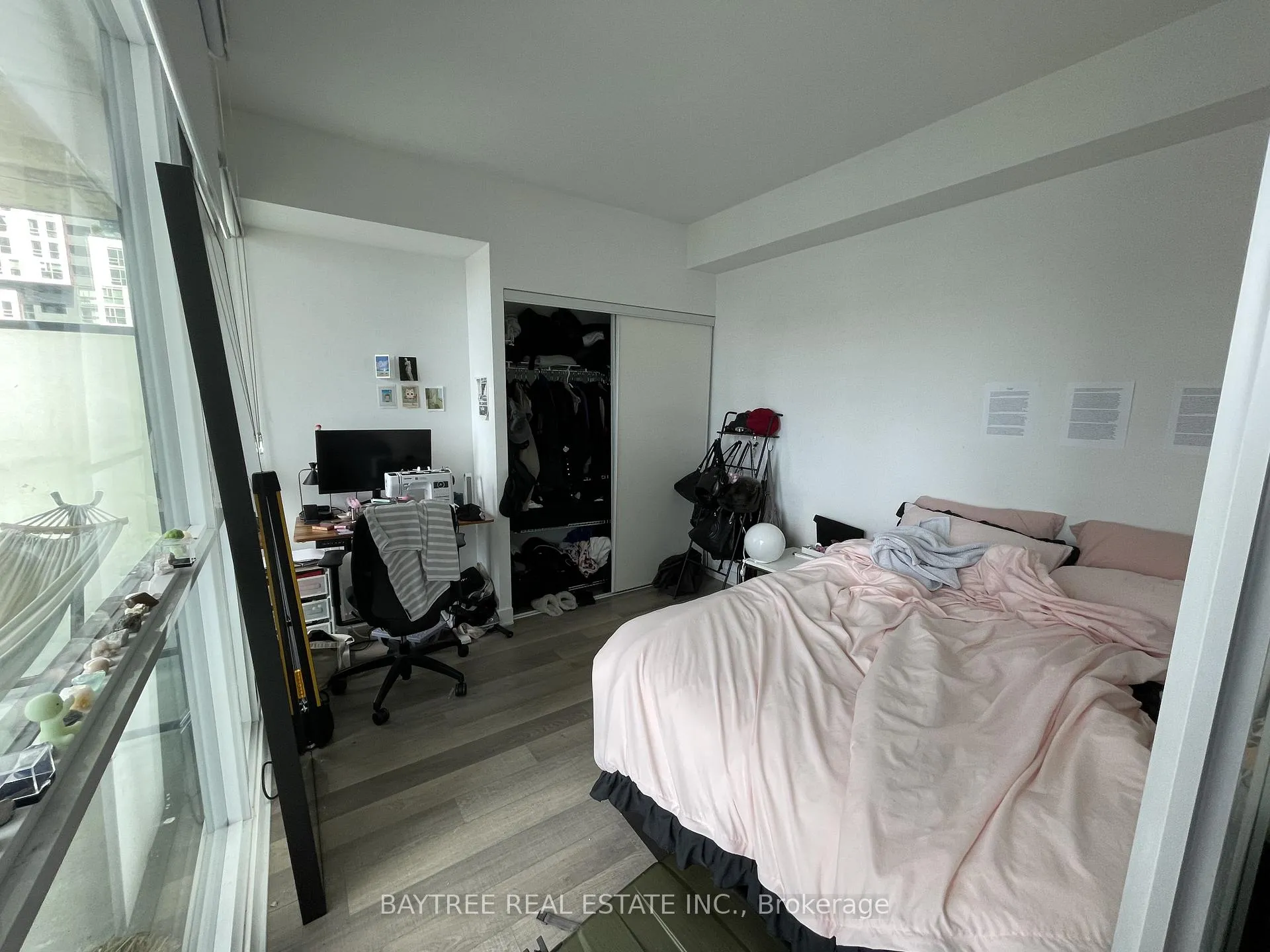 Photo 8 of Unit 2202, 290 Adelaide Street, Toronto, Waterfront Communities — HOMEH