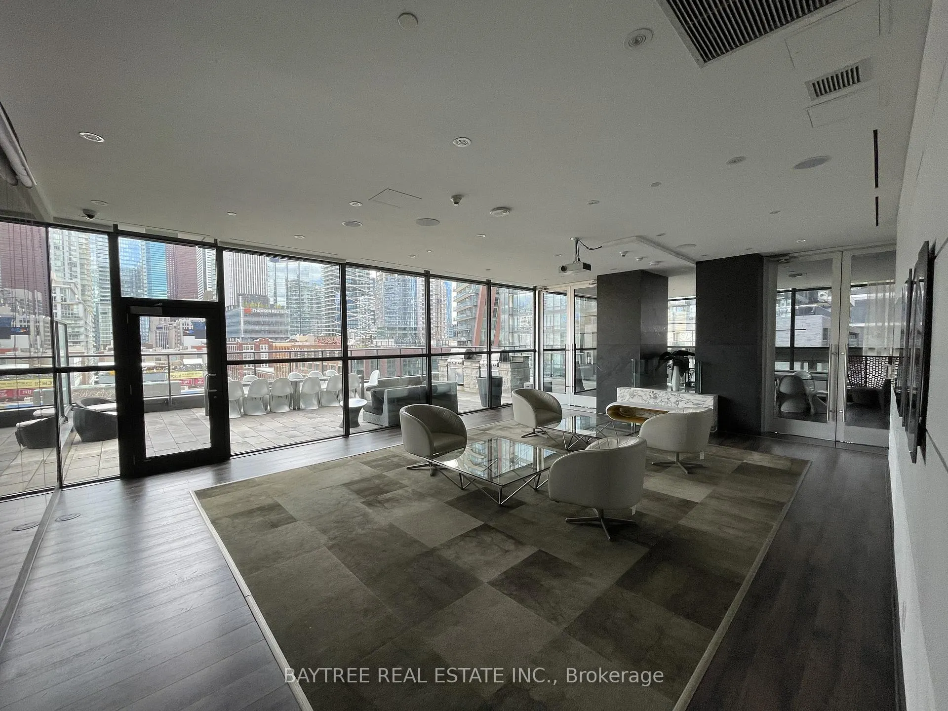 Photo 17 of Unit 2202, 290 Adelaide Street, Toronto, Waterfront Communities — HOMEH