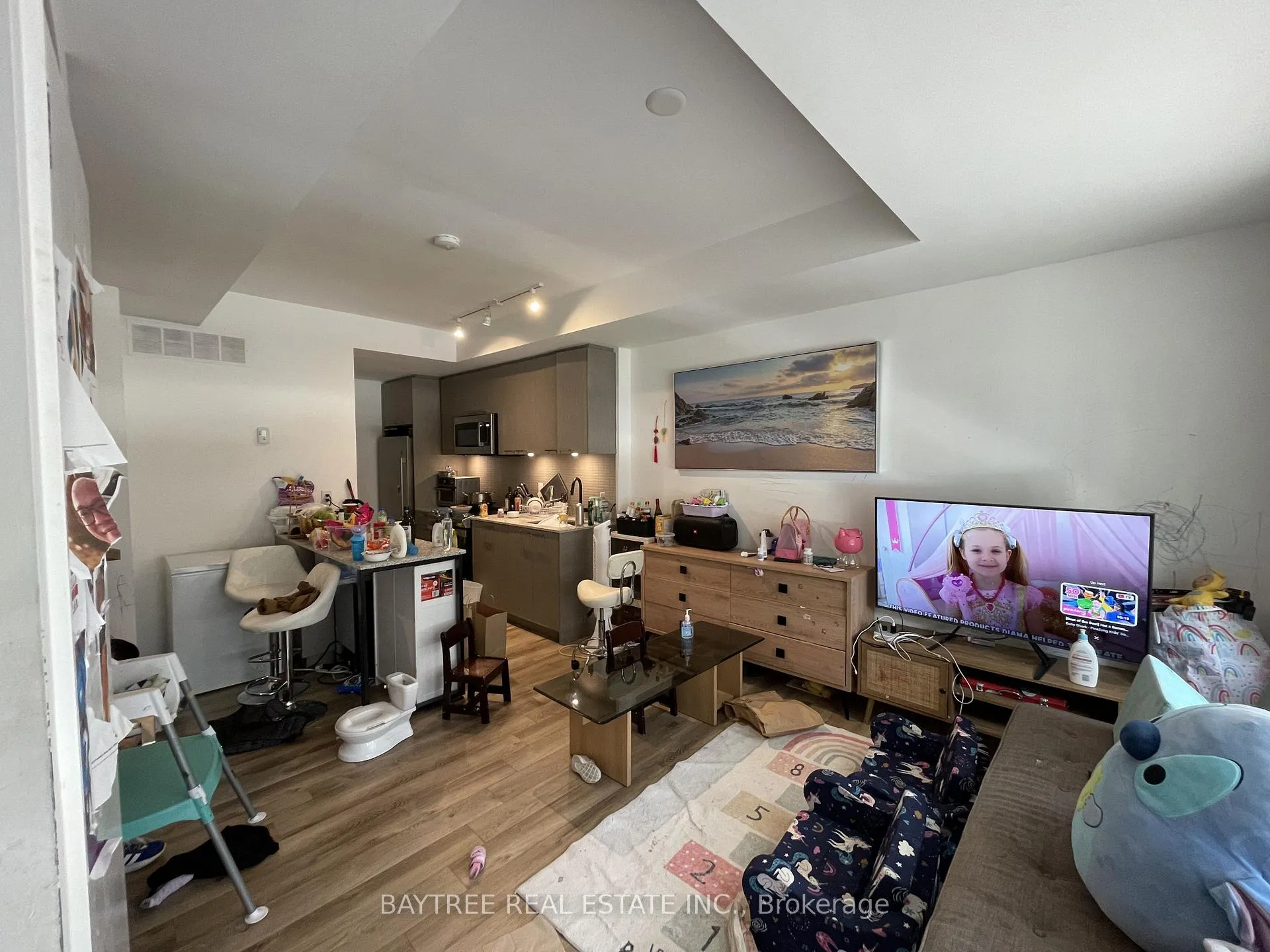 Photo 2 of Unit TH21, 40 Ed Clark Gardens, Toronto, Weston-Pellam Park — HOMEH
