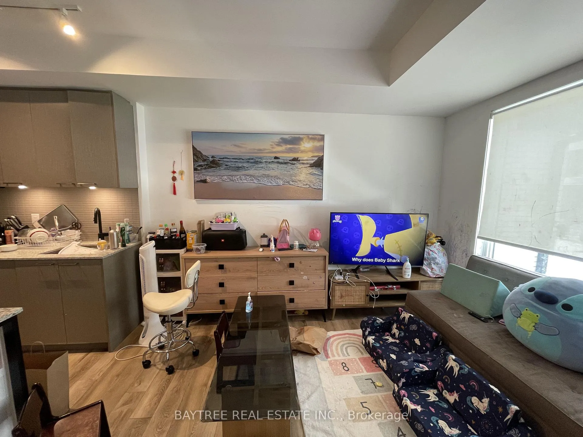 Photo 4 of Unit TH21, 40 Ed Clark Gardens, Toronto, Weston-Pellam Park — HOMEH