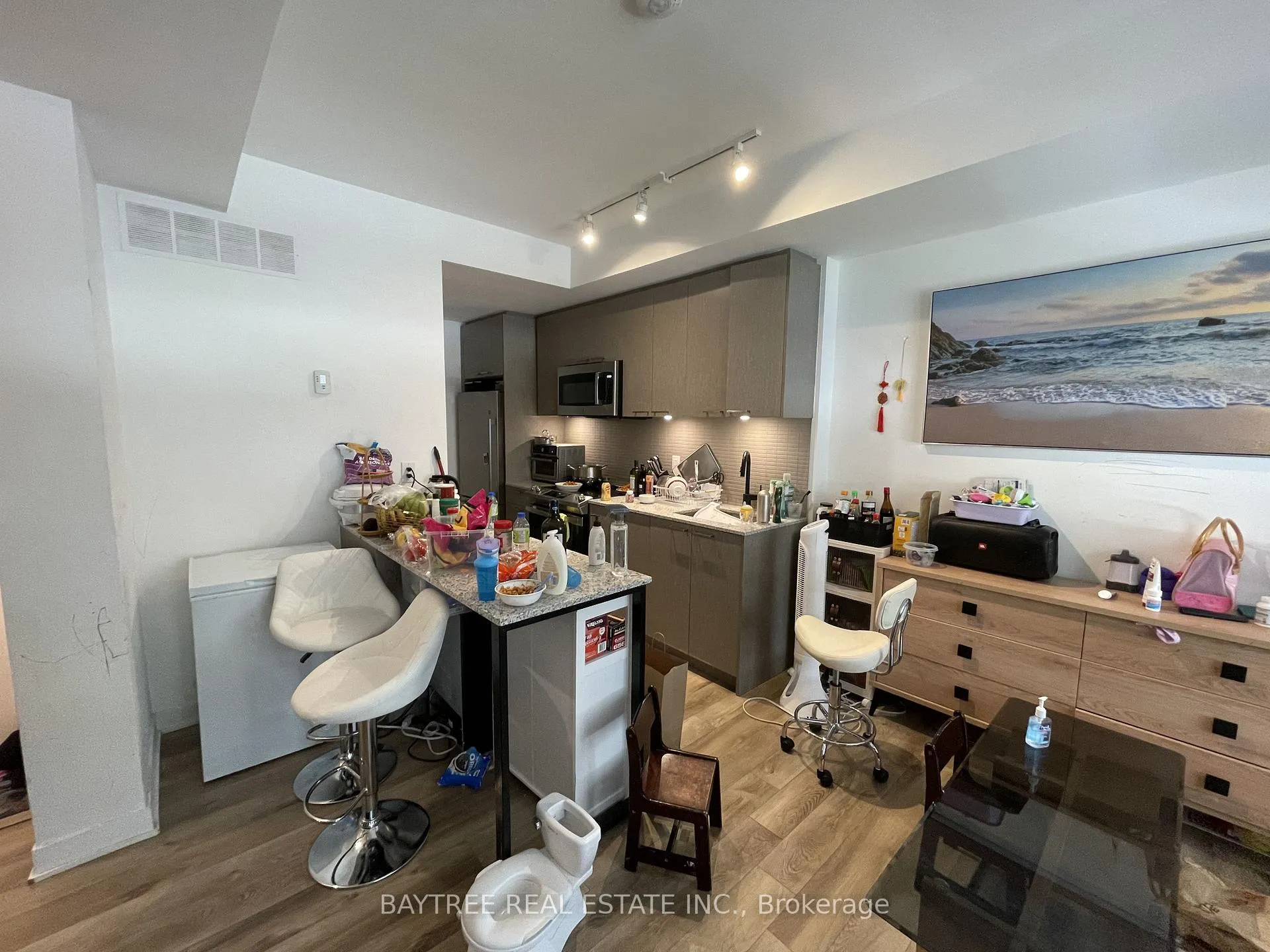 Photo 5 of Unit TH21, 40 Ed Clark Gardens, Toronto, Weston-Pellam Park — HOMEH