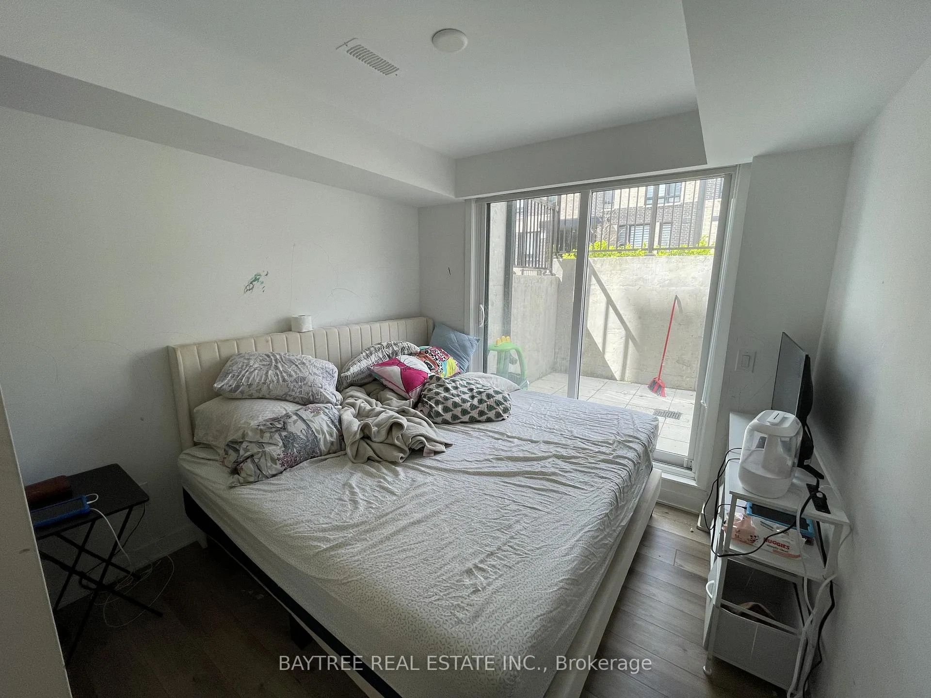 Photo 9 of Unit TH21, 40 Ed Clark Gardens, Toronto, Weston-Pellam Park — HOMEH