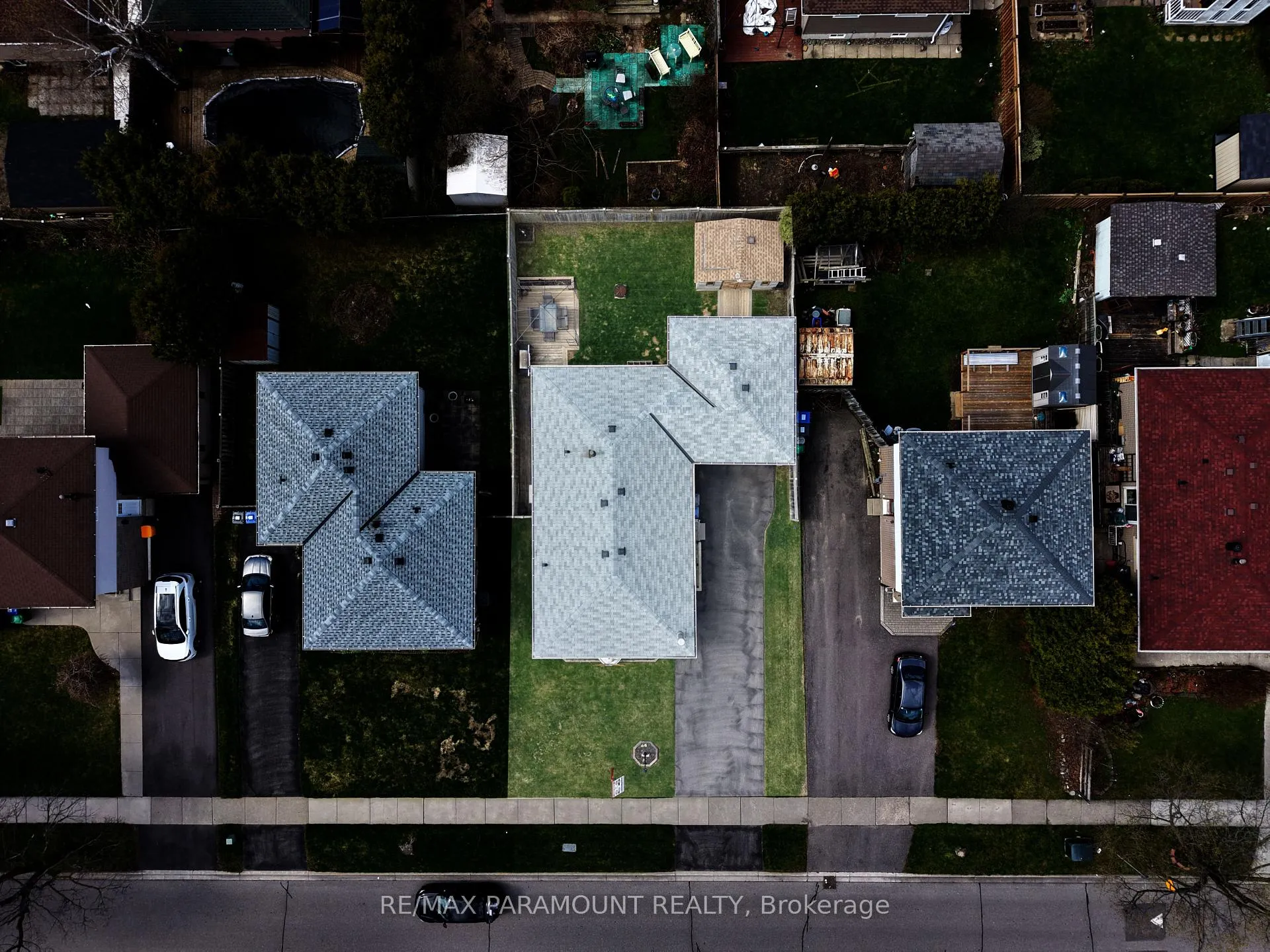 Photo 3 of 202 Archdekin Drive, Brampton, Madoc — HOMEH