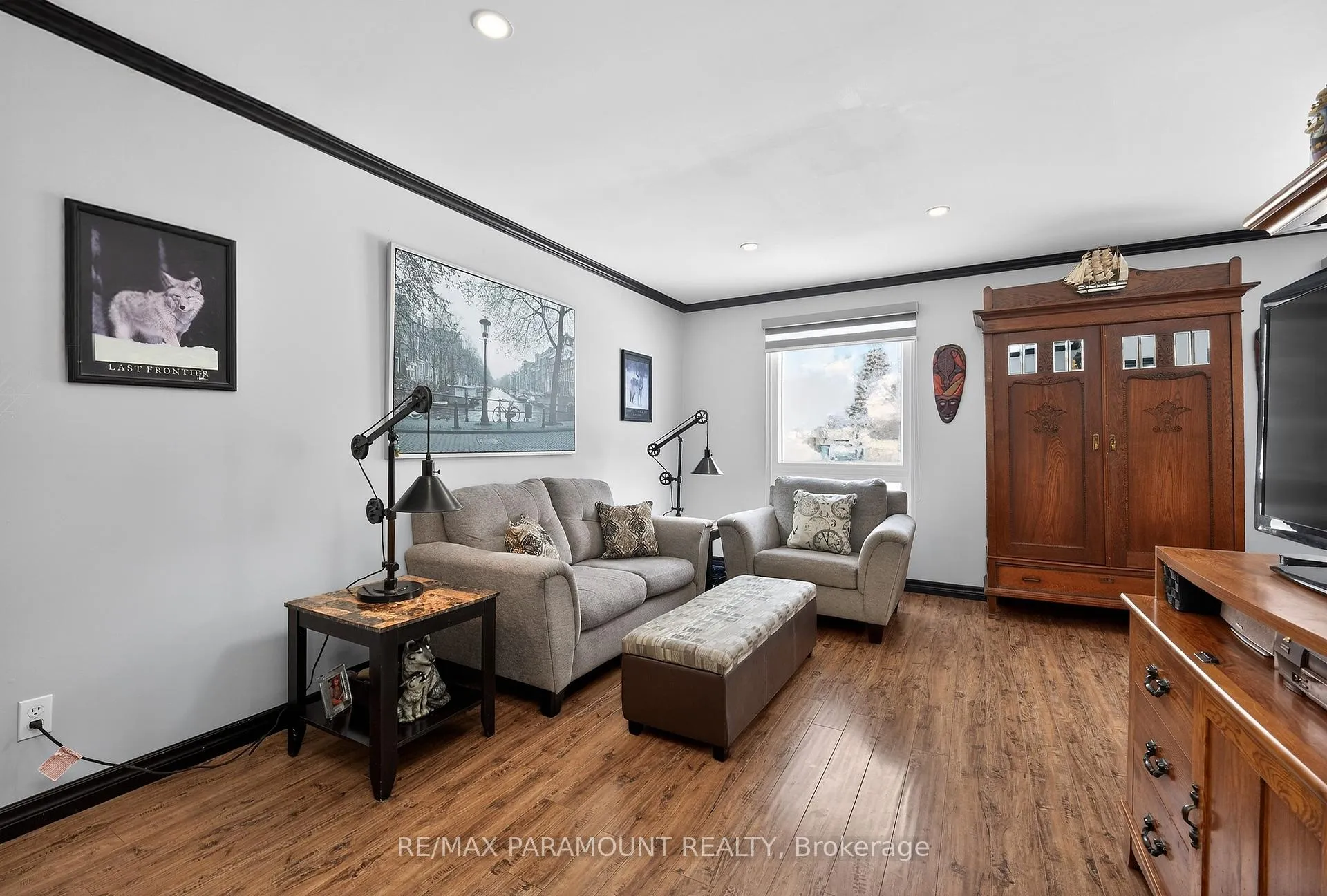 Photo 10 of 202 Archdekin Drive, Brampton, Madoc — HOMEH