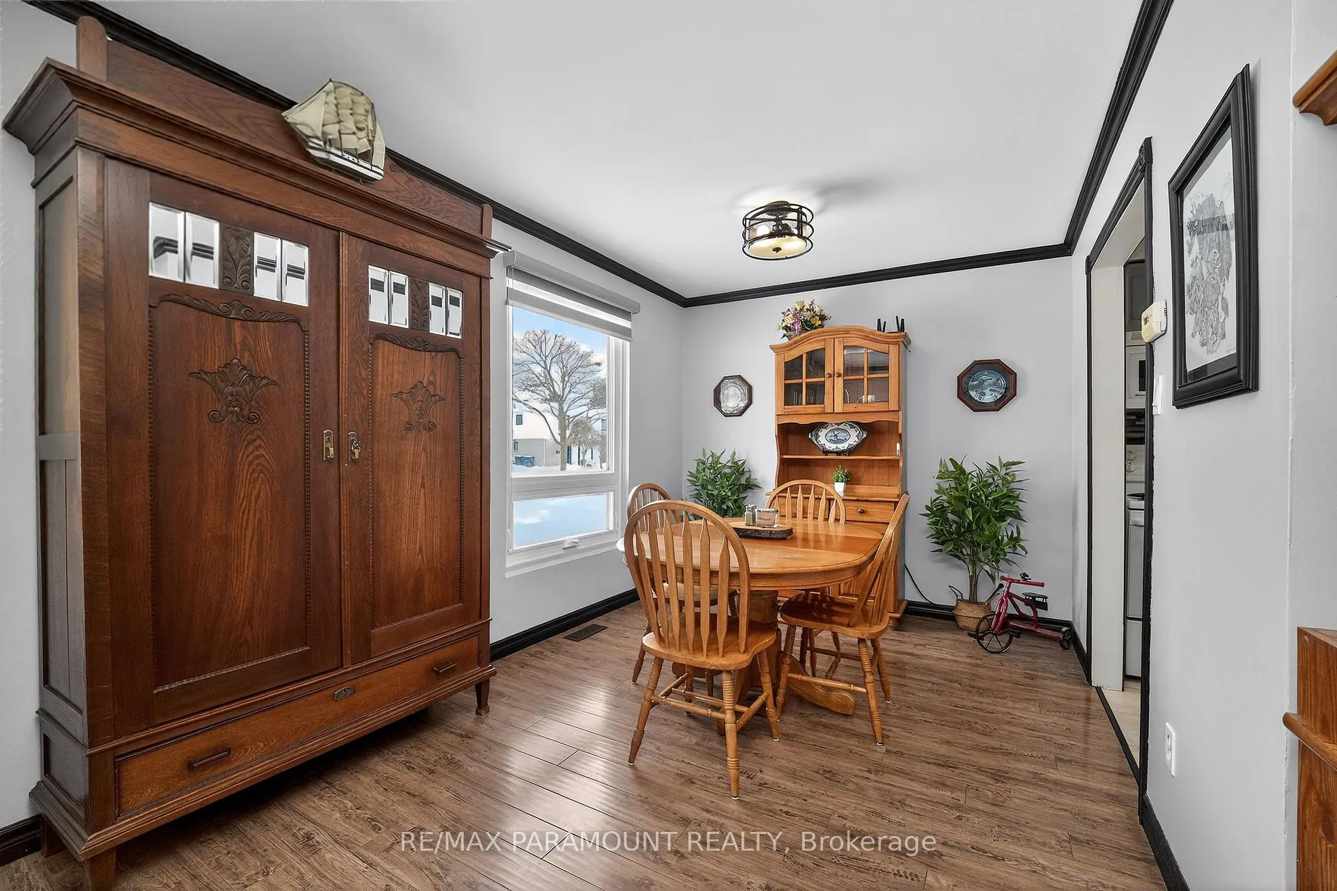 Photo 12 of 202 Archdekin Drive, Brampton, Madoc — HOMEH