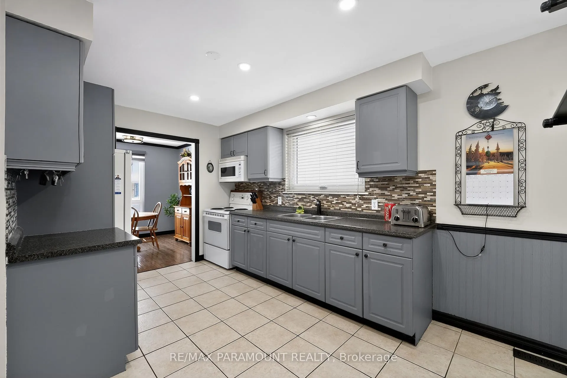 Photo 14 of 202 Archdekin Drive, Brampton, Madoc — HOMEH
