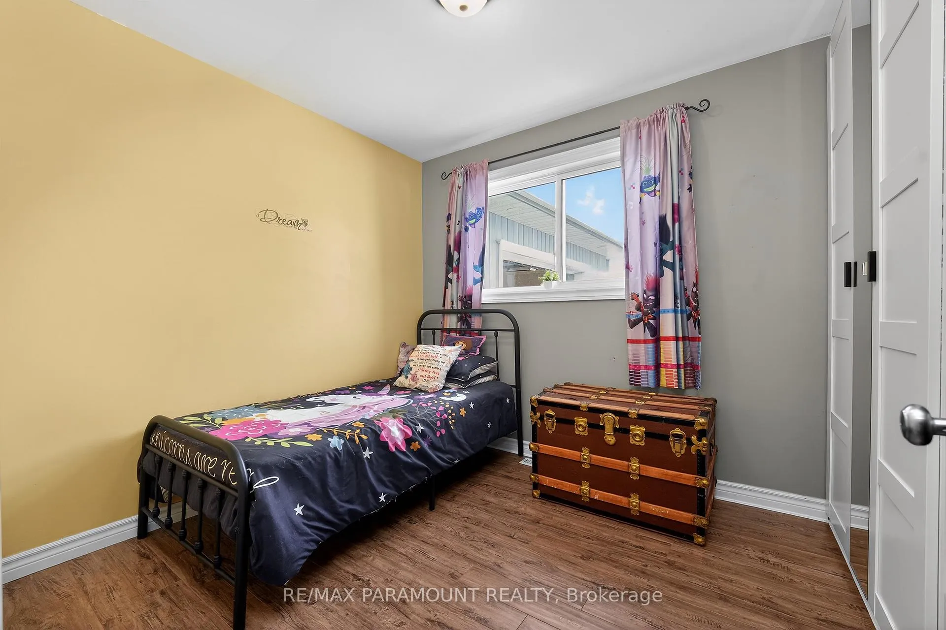 Photo 26 of 202 Archdekin Drive, Brampton, Madoc — HOMEH