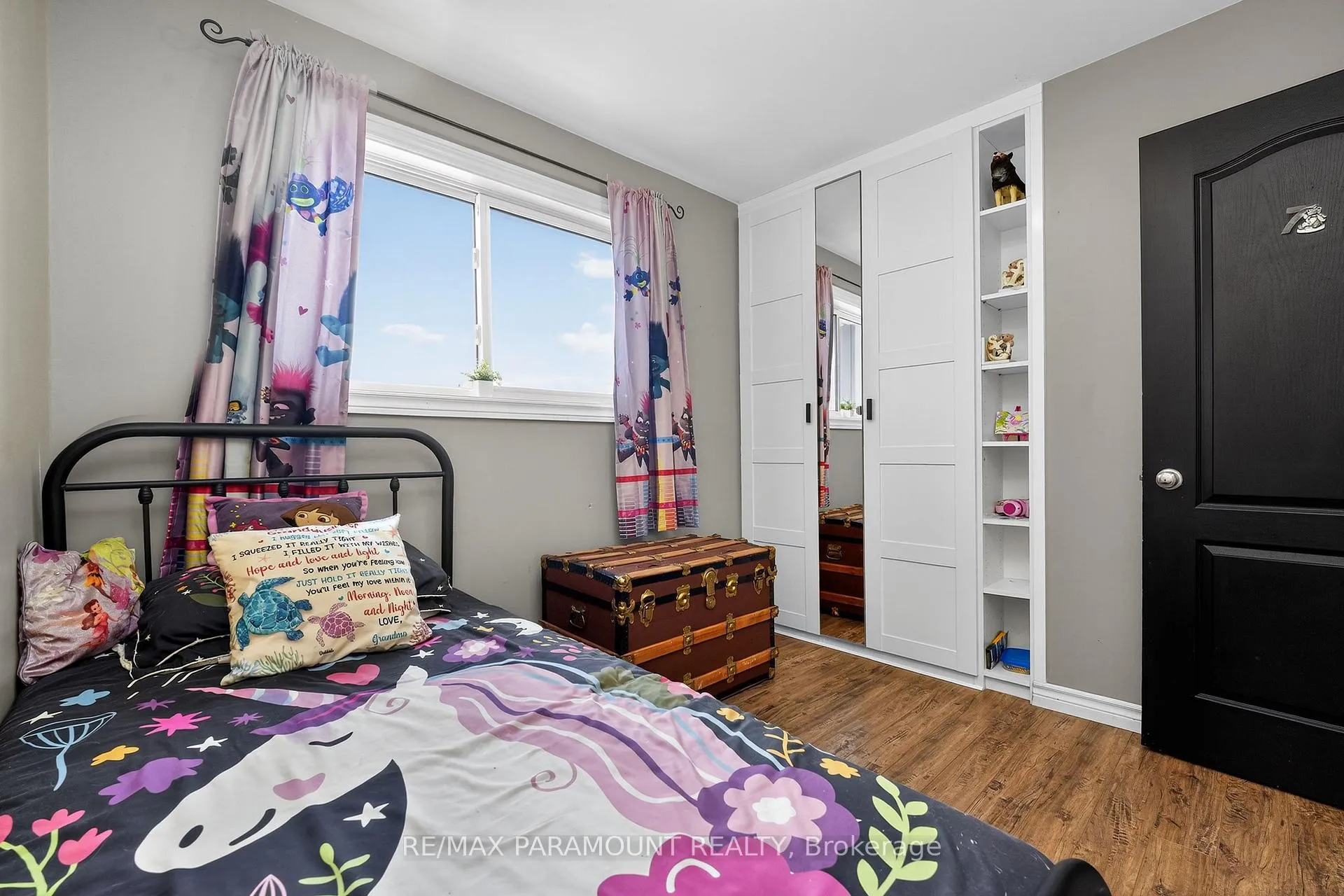 Photo 27 of 202 Archdekin Drive, Brampton, Madoc — HOMEH