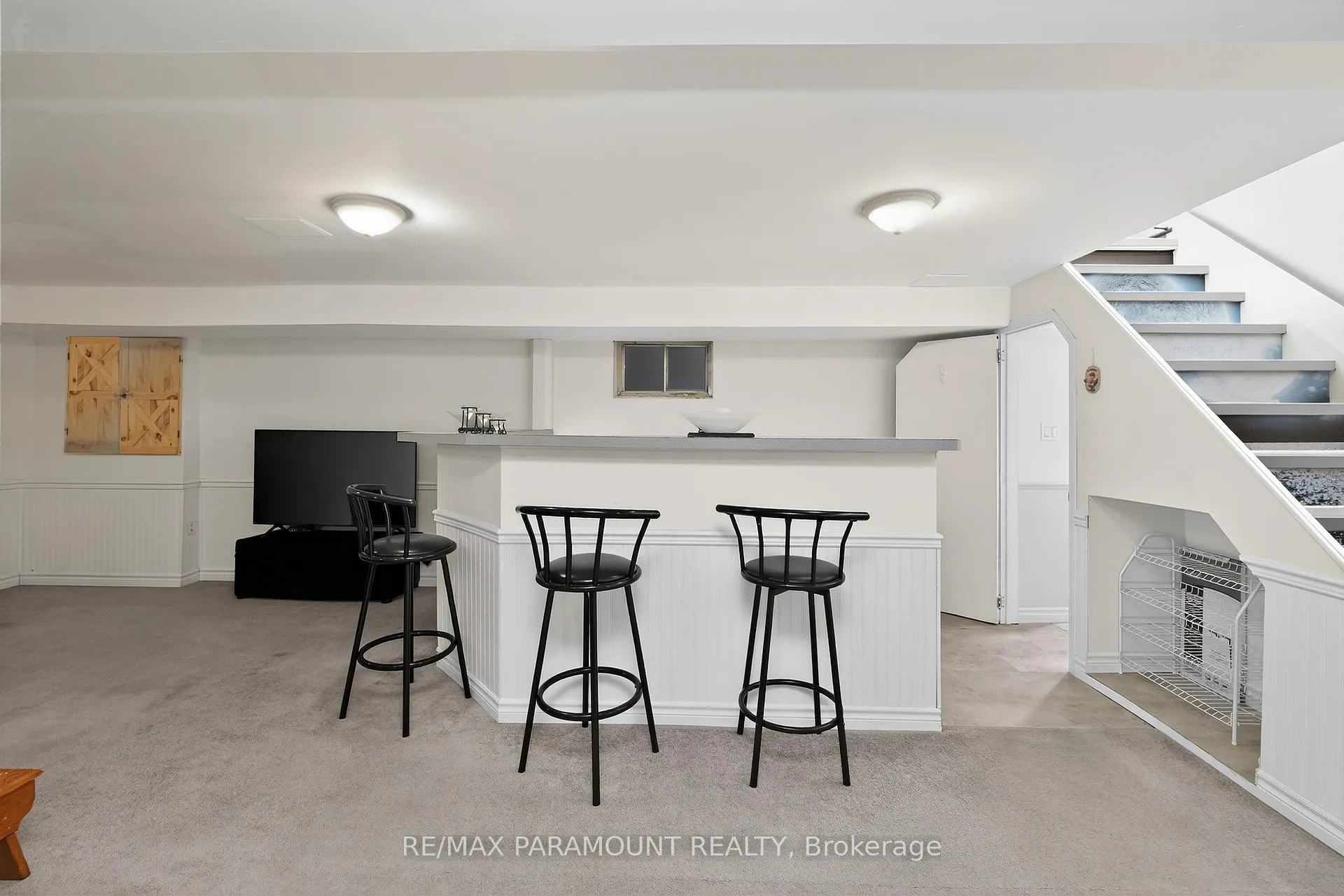 Photo 29 of 202 Archdekin Drive, Brampton, Madoc — HOMEH