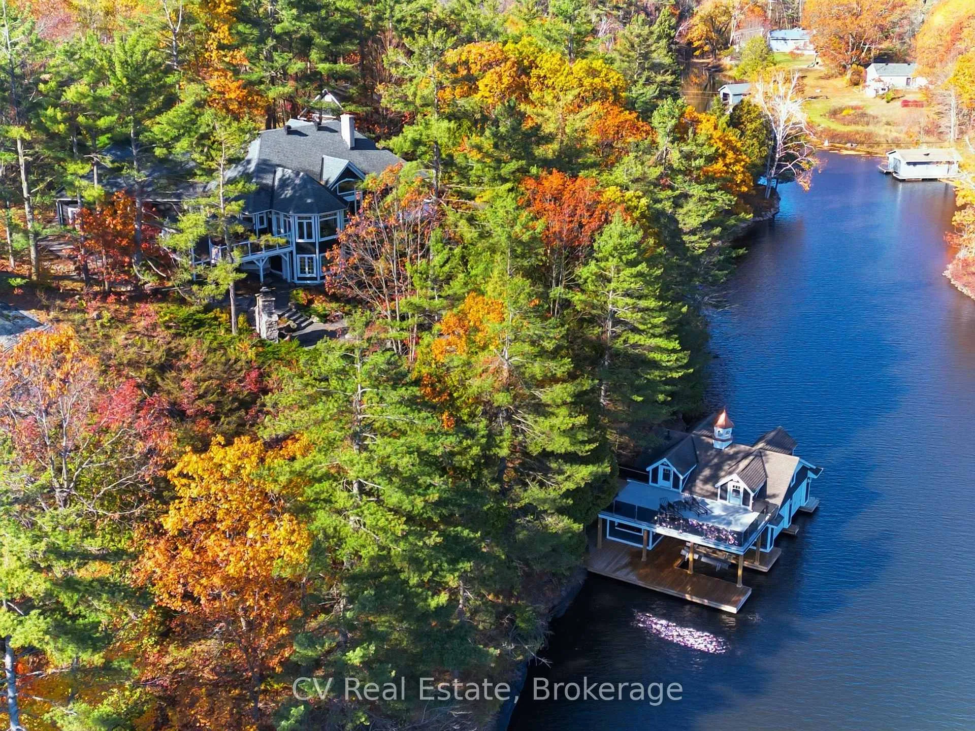 Photo 5 of 1060 S Sunset Bay Rd, Gravenhurst, Muskoka (S) — HOMEH
