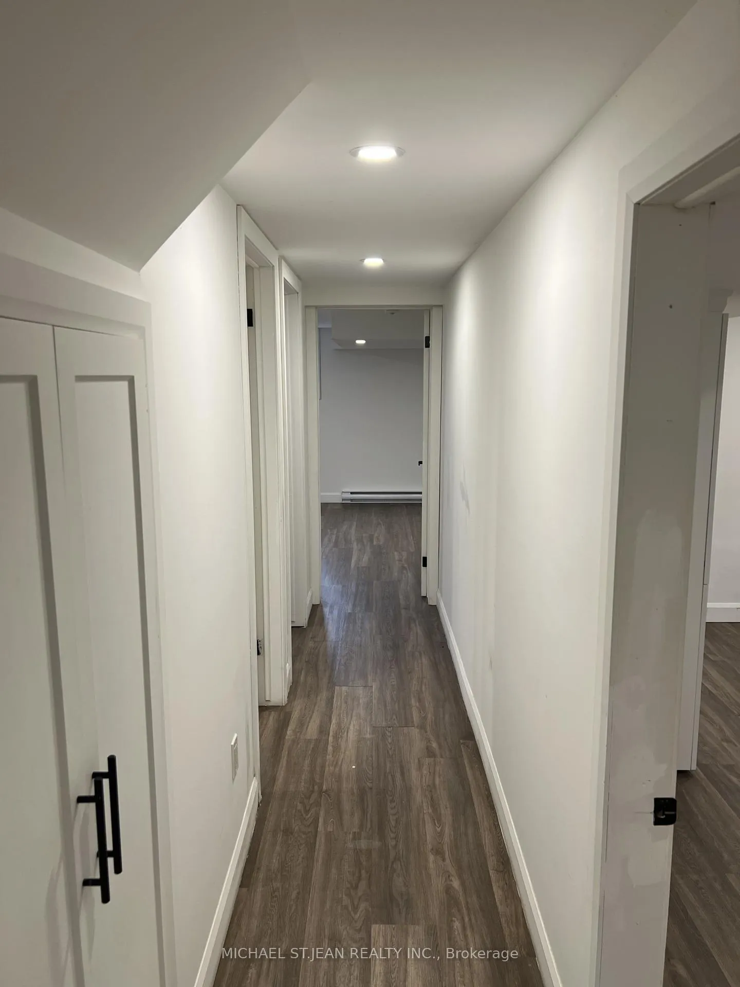 Photo 6 of Unit Lower, 176 Queensdale Avenue E, Hamilton, Centremount — HOMEH