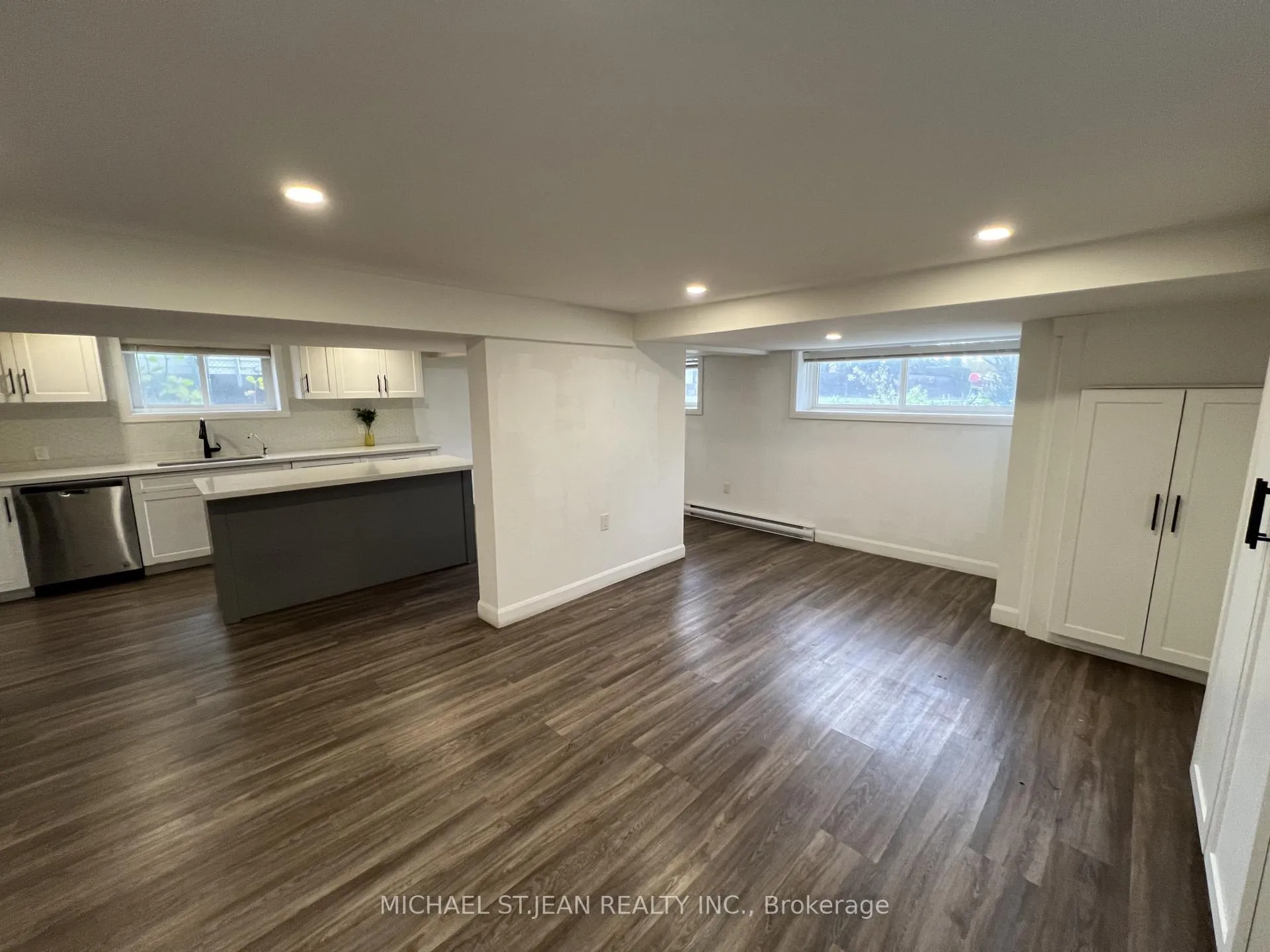 Photo 9 of Unit Lower, 176 Queensdale Avenue E, Hamilton, Centremount — HOMEH