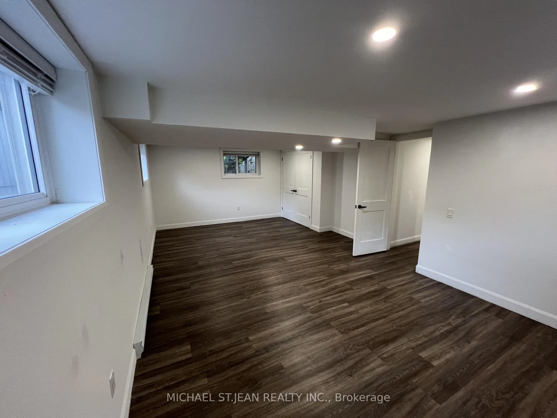 Photo 15 of Unit Lower, 176 Queensdale Avenue E, Hamilton, Centremount — HOMEH