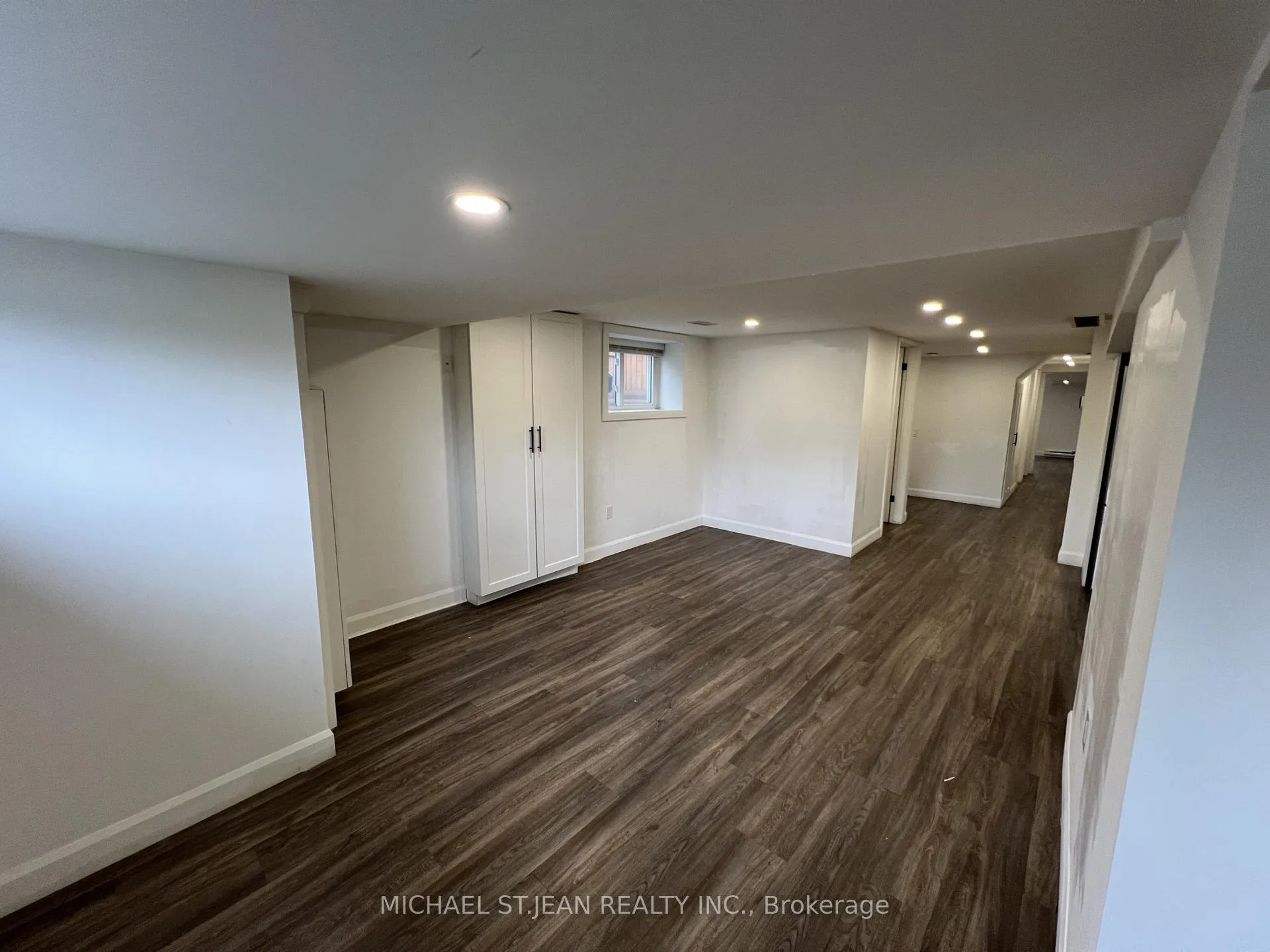 Photo 21 of Unit Lower, 176 Queensdale Avenue E, Hamilton, Centremount — HOMEH