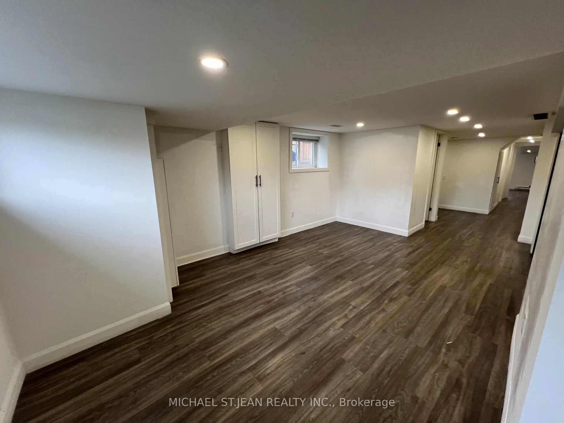 Photo 24 of Unit Lower, 176 Queensdale Avenue E, Hamilton, Centremount — HOMEH