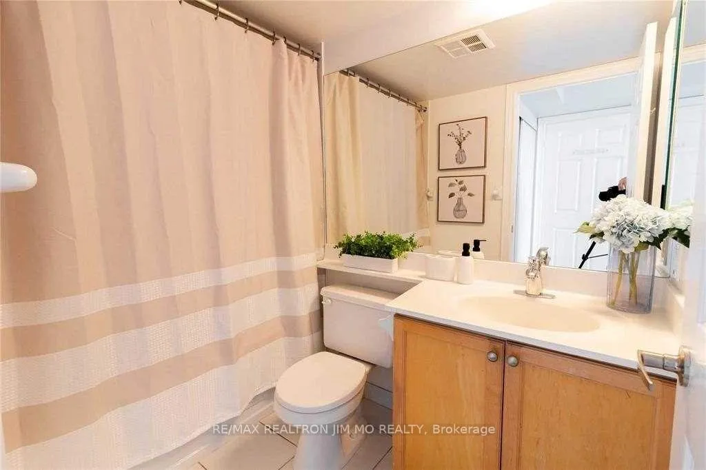 Photo 11 of Unit 1221, 33 Cox Boulevard, Markham, Unionville — HOMEH