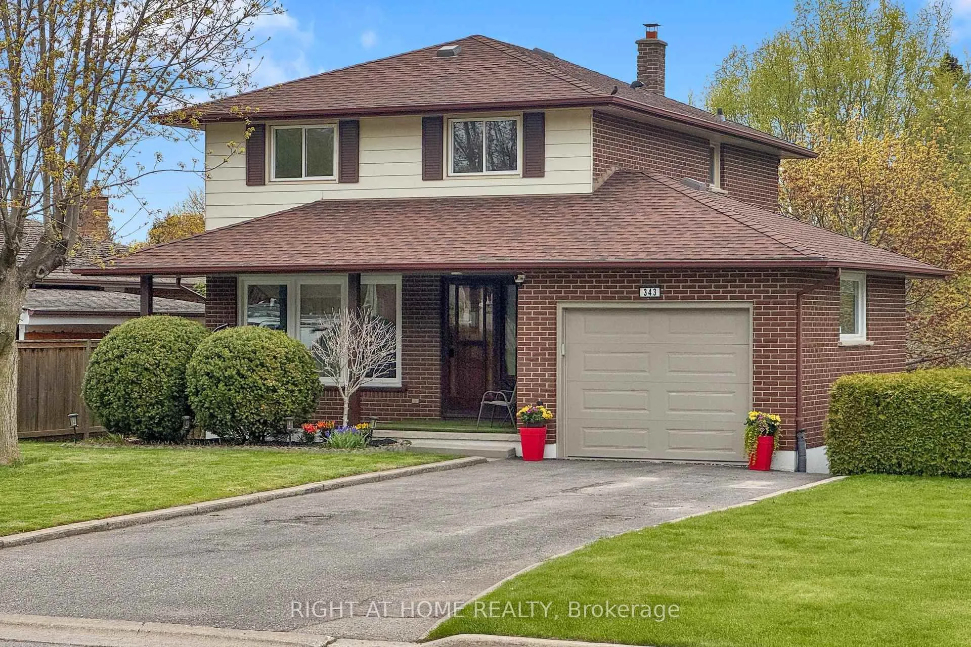 Photo 3 of 343 Fairlawn Street, Oshawa, McLaughlin — HOMEH
