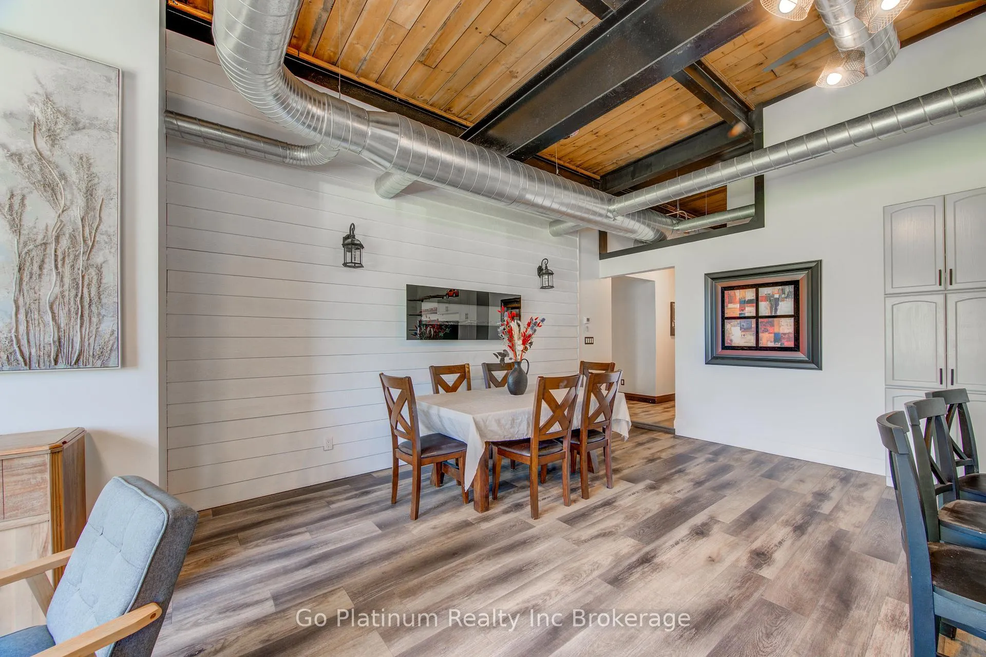 Photo 12 of 430 Main Street E, Norwich, Springford — HOMEH