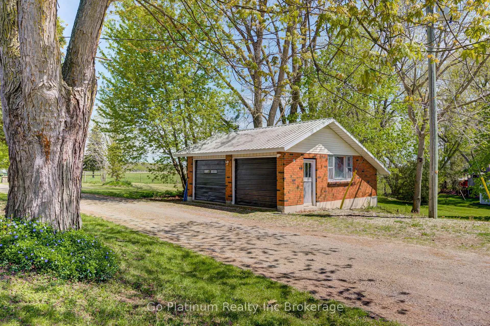 Photo 44 of 430 Main Street E, Norwich, Springford — HOMEH