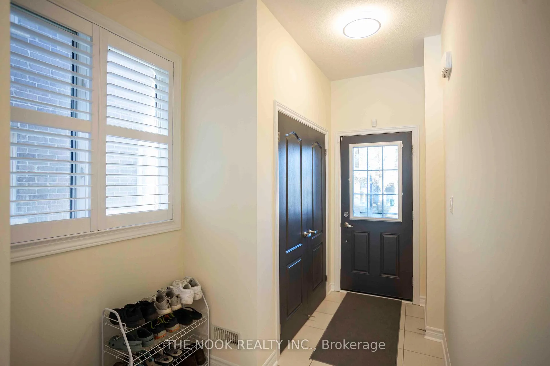 Photo 5 of 36 Ferris Square, Clarington, Courtice — HOMEH