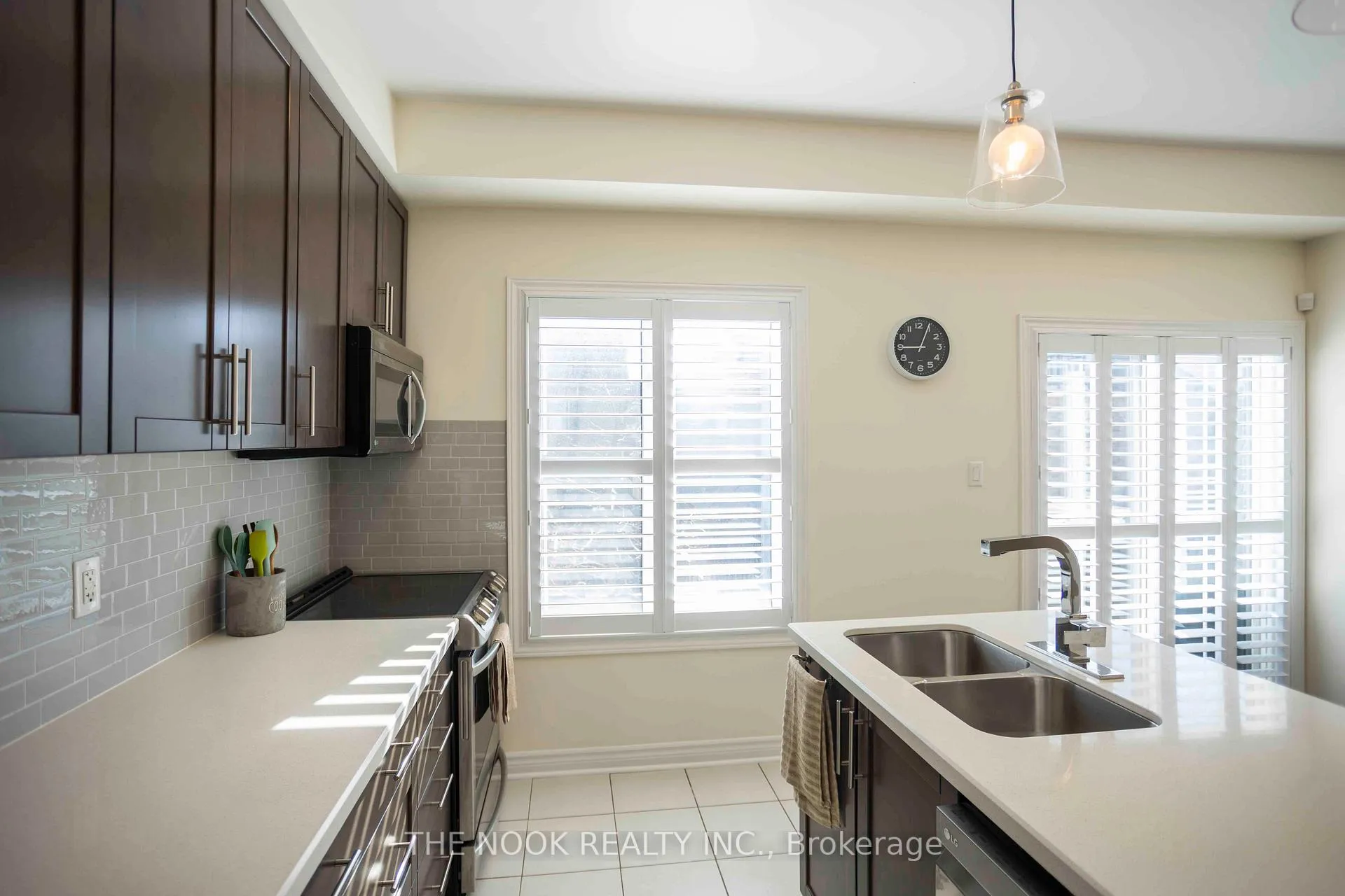 Photo 10 of 36 Ferris Square, Clarington, Courtice — HOMEH