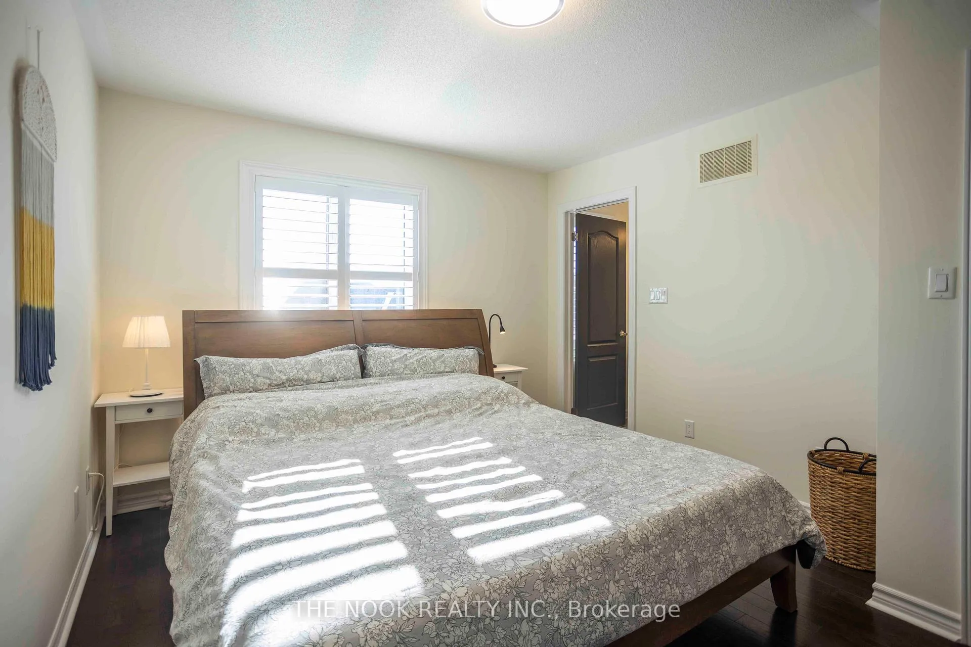 Photo 19 of 36 Ferris Square, Clarington, Courtice — HOMEH