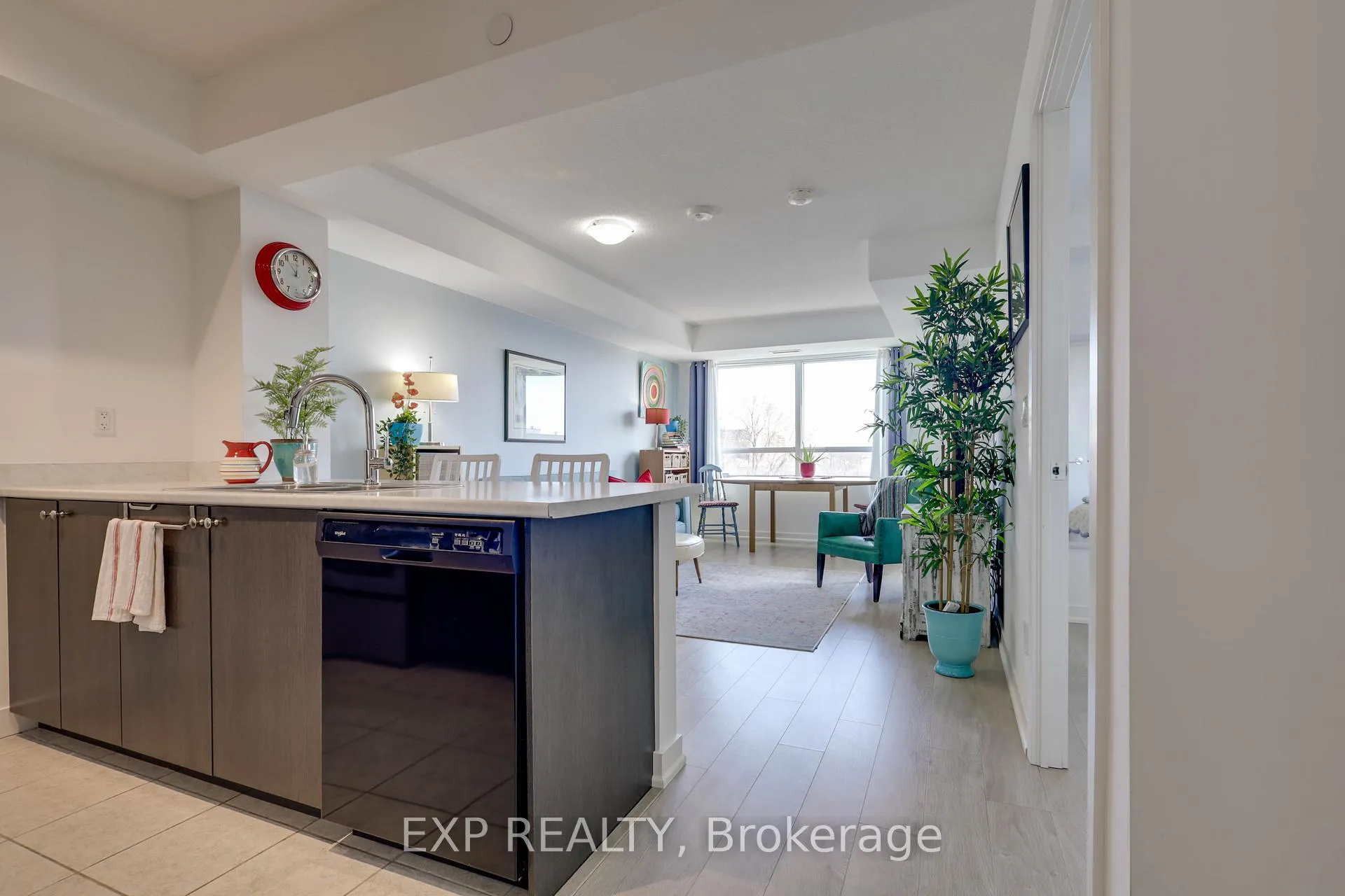 Photo 2 of Unit 410, 8 Trent Avenue, Toronto, East End-Danforth — HOMEH
